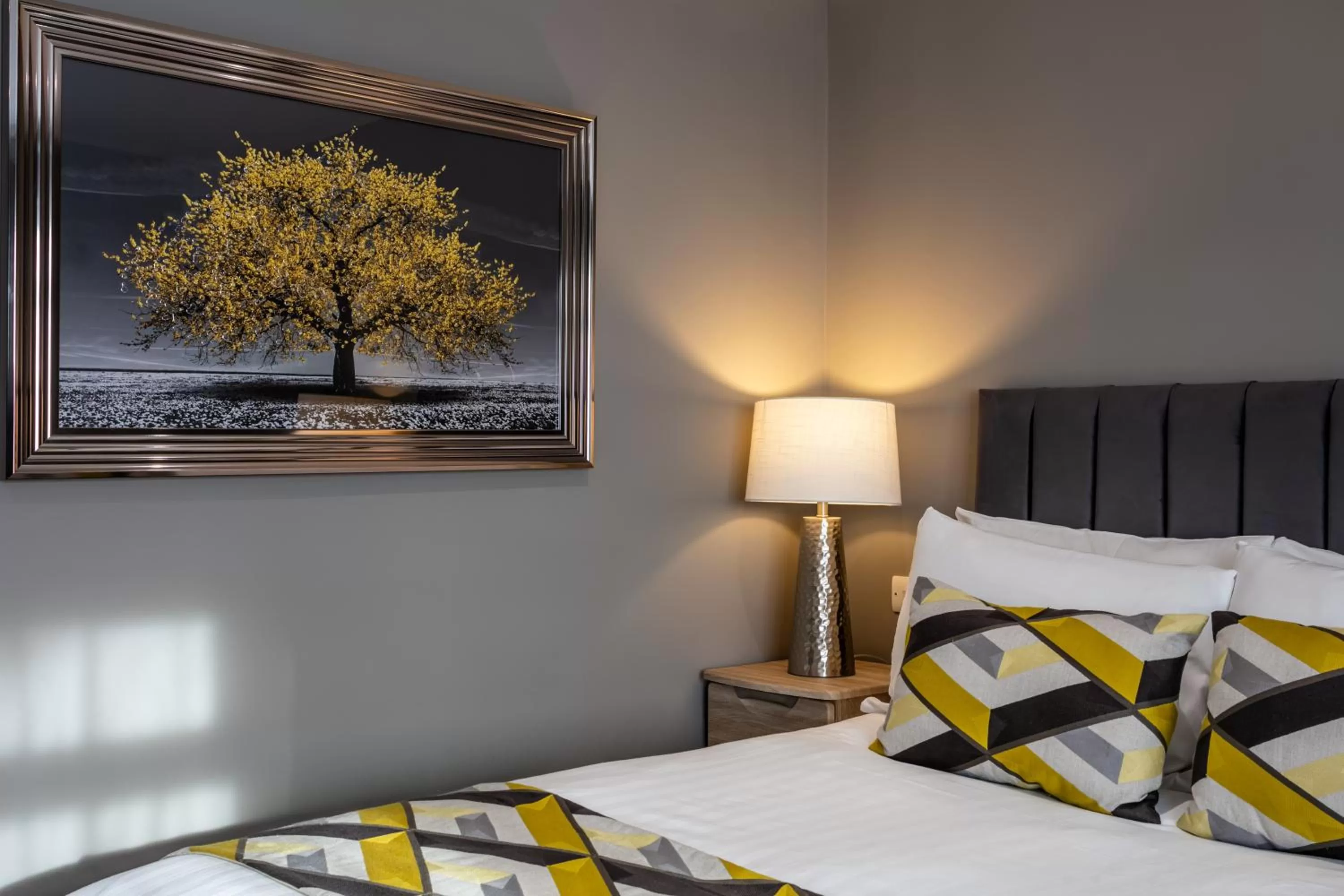 Bedroom, Bed in Roydon Marina Village Hotel