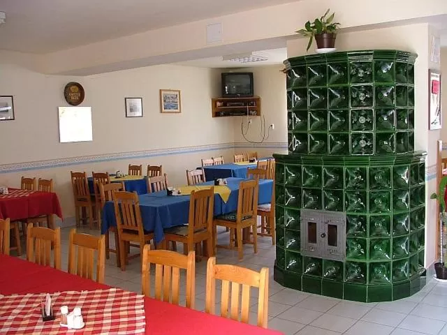 Restaurant/places to eat in Horváthkert Panzió és Étterem