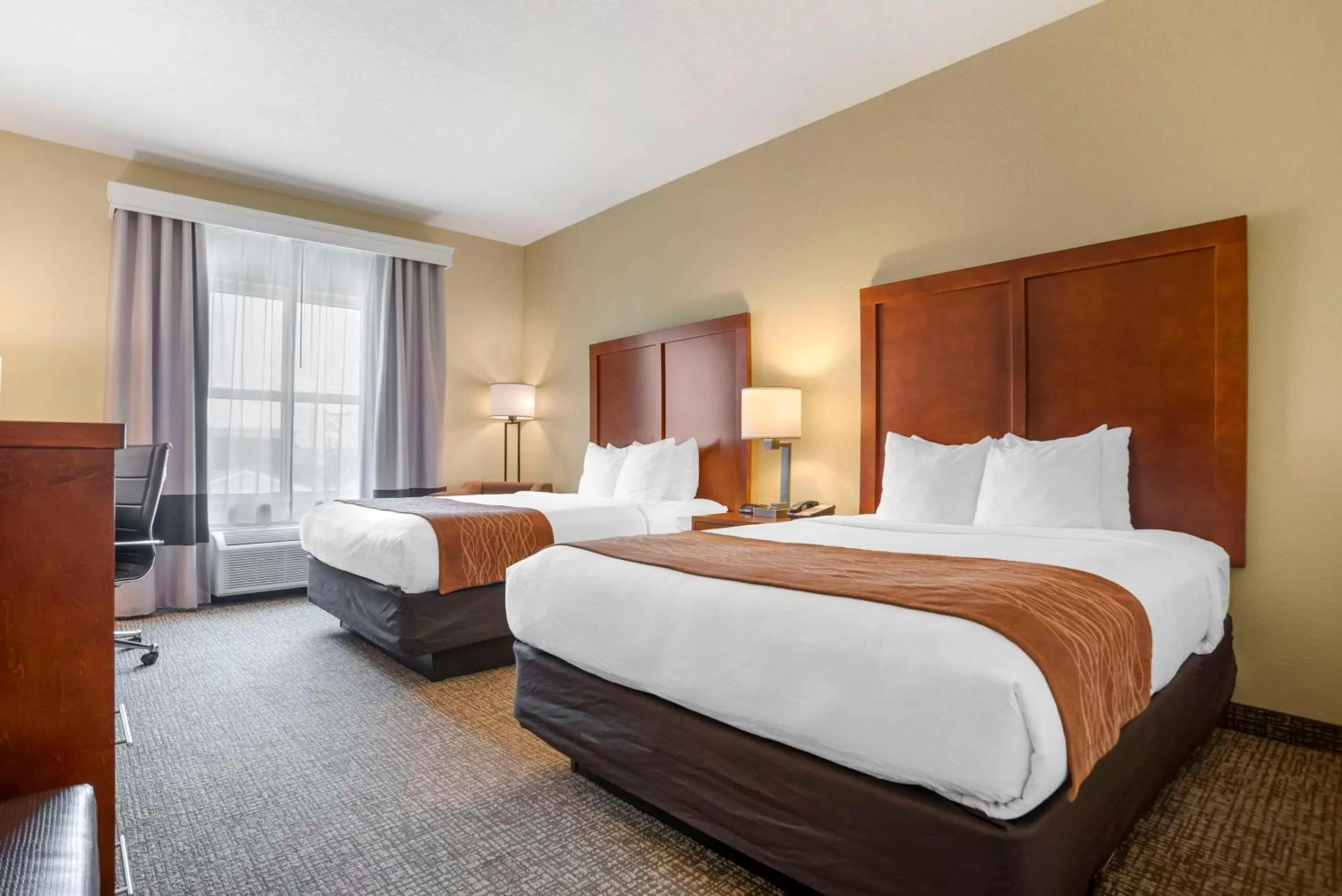 Bedroom, Bed in Comfort Inn & Suites Daphne Spanish Fort - Mobile East