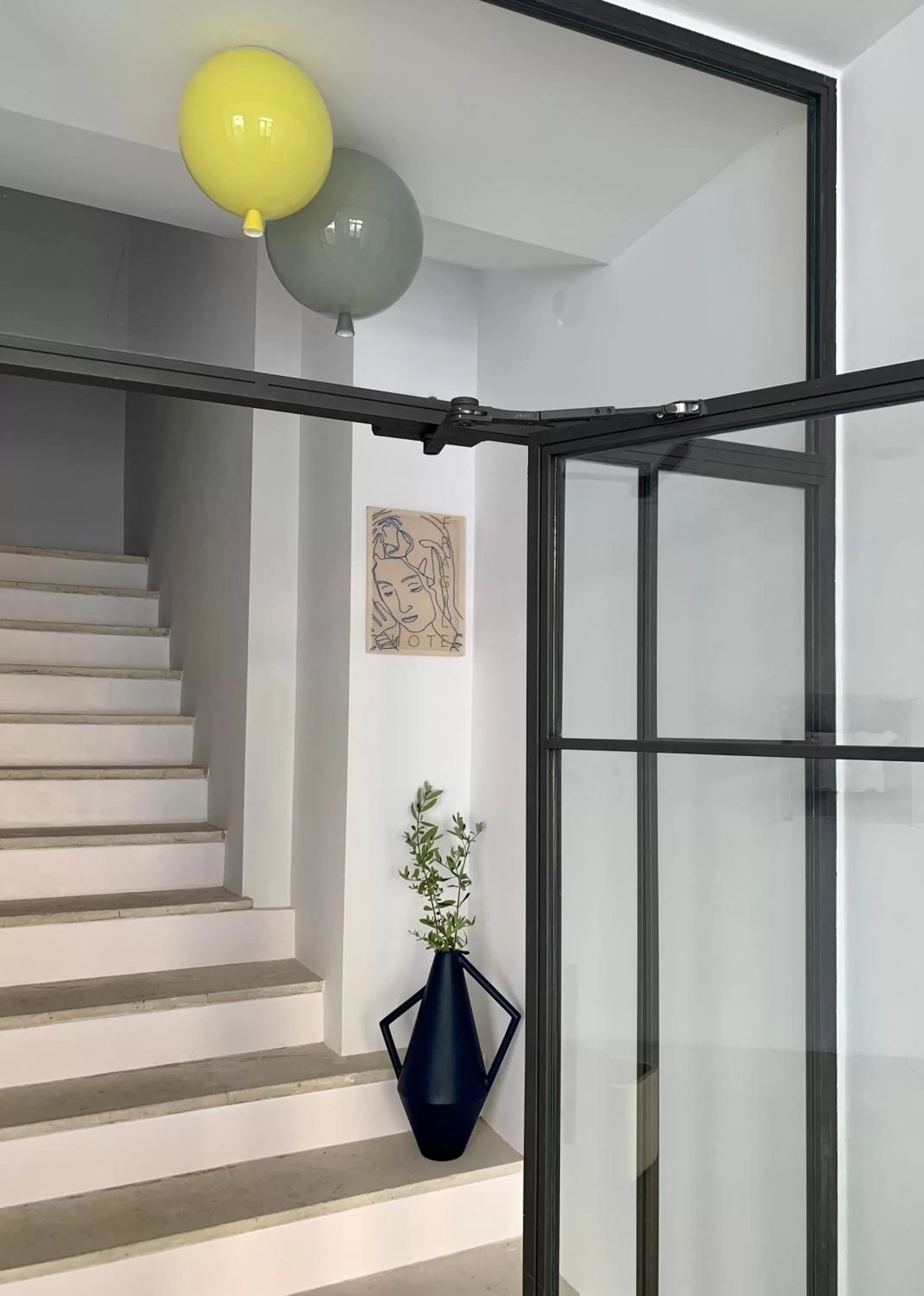 Lobby or reception in Fragile Hotel