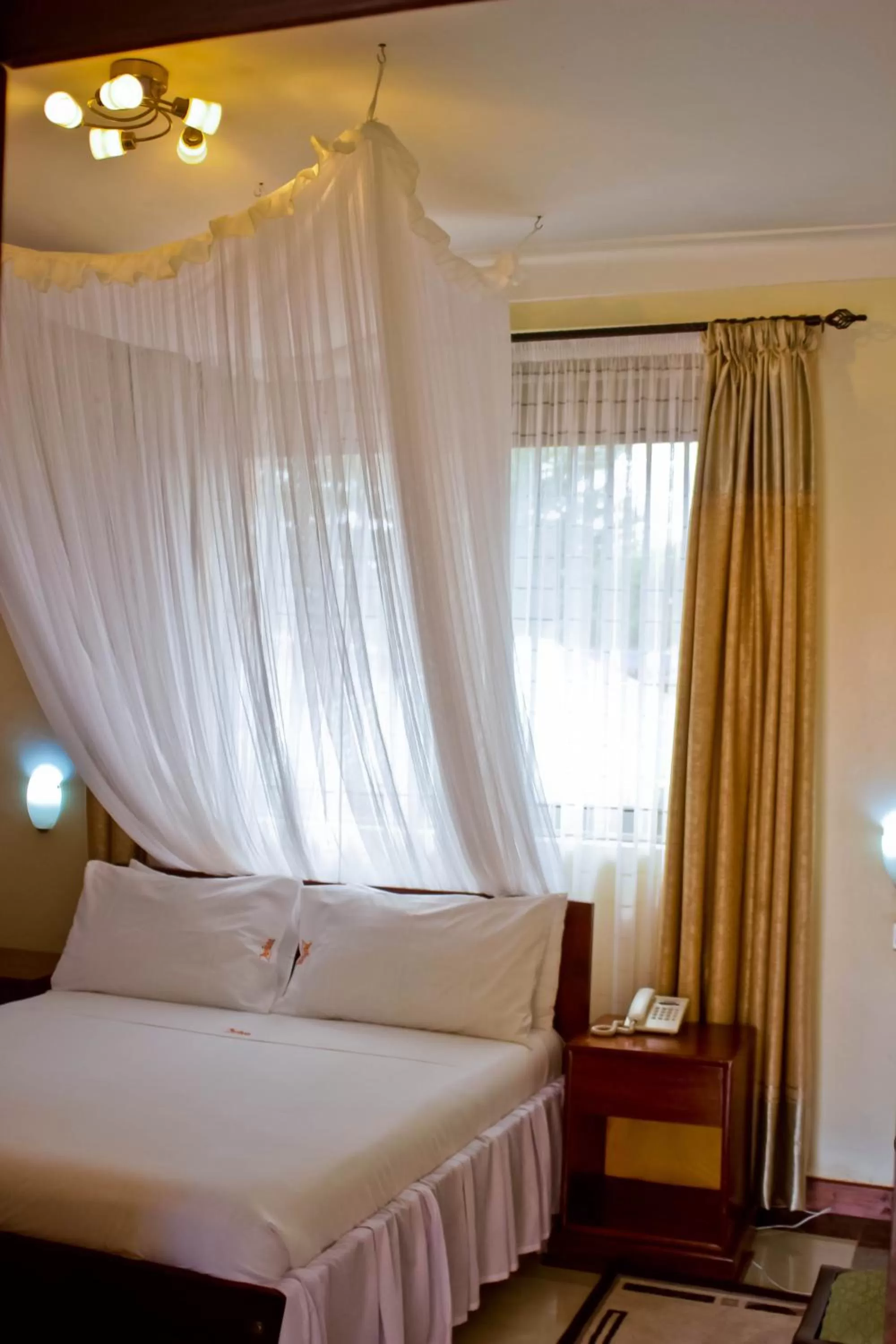 Bed in Al-Nisaa Hotel and Spa