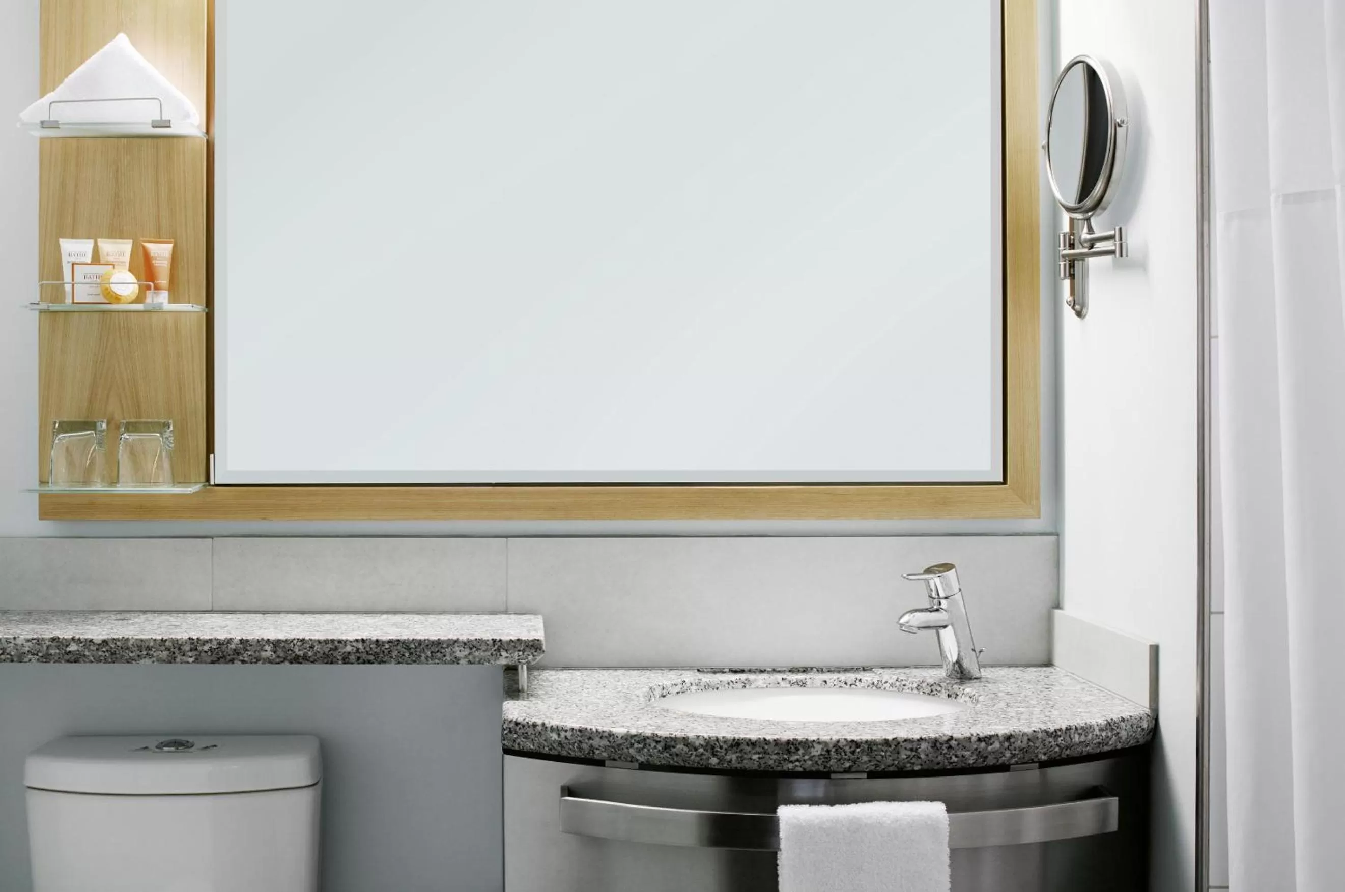 Bathroom in World Center Hotel