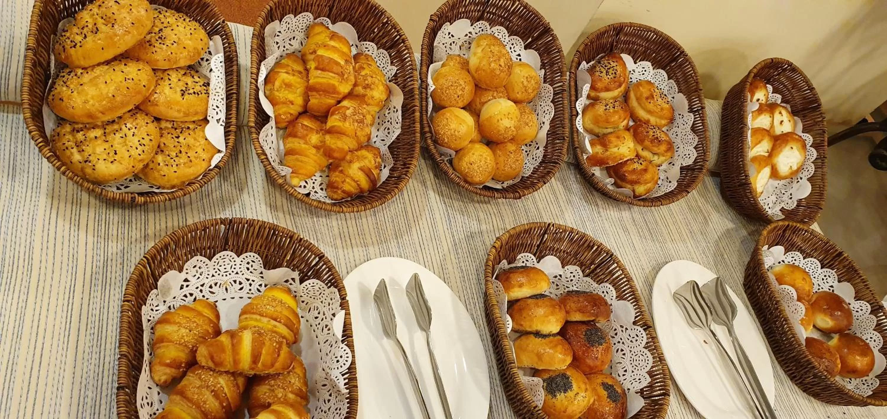 Breakfast in Grand Mir Hotel