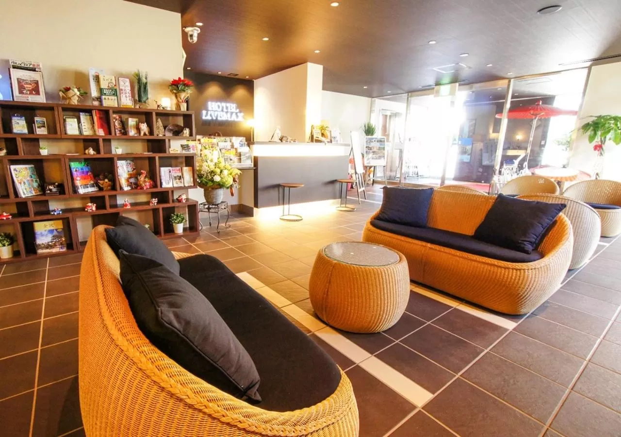 Lobby or reception in HOTEL LiVEMAX Kanazawa Ekimae