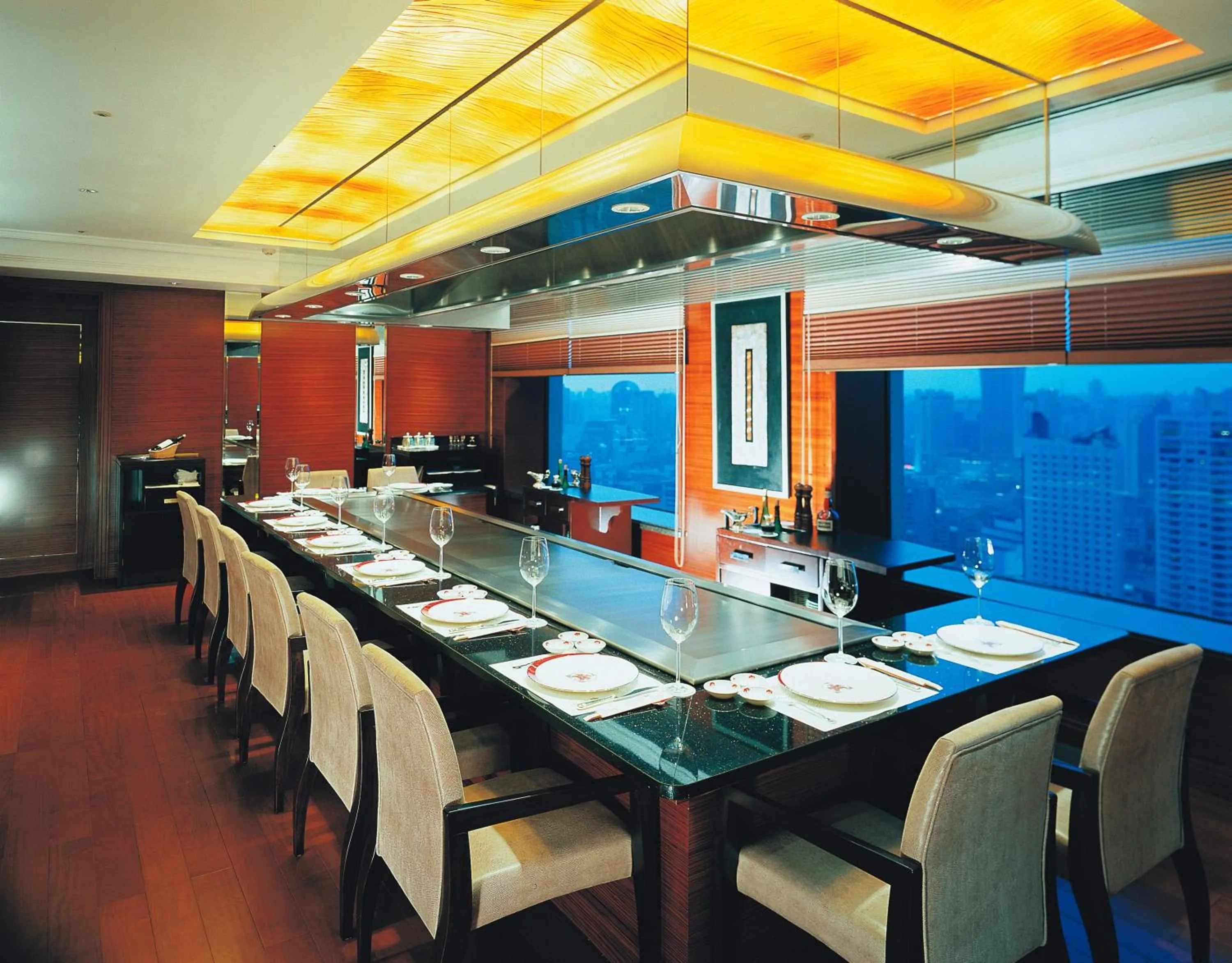 Restaurant/places to eat in Okura Garden Hotel Shanghai