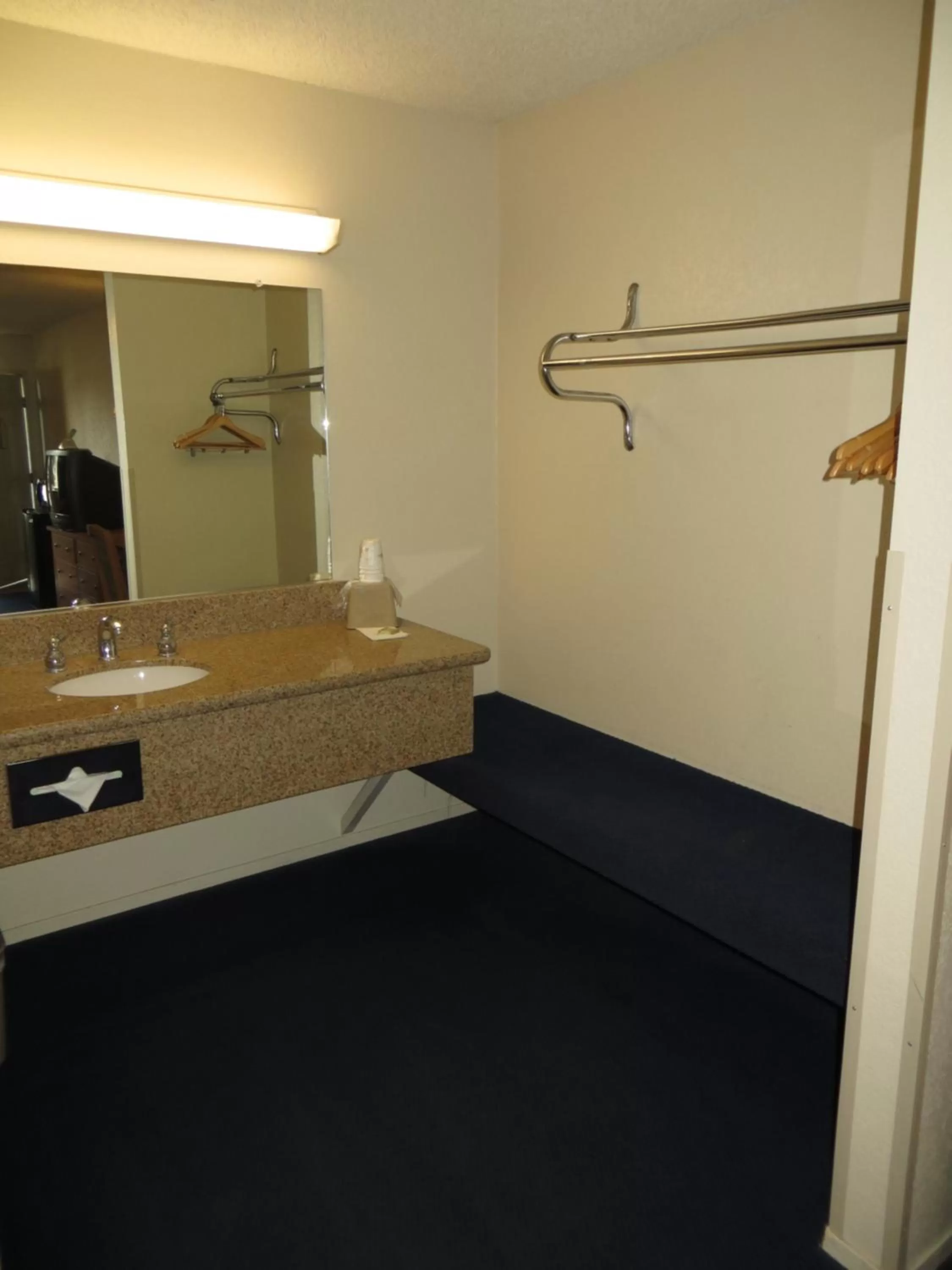 Bathroom in Super 8 by Wyndham Susanville