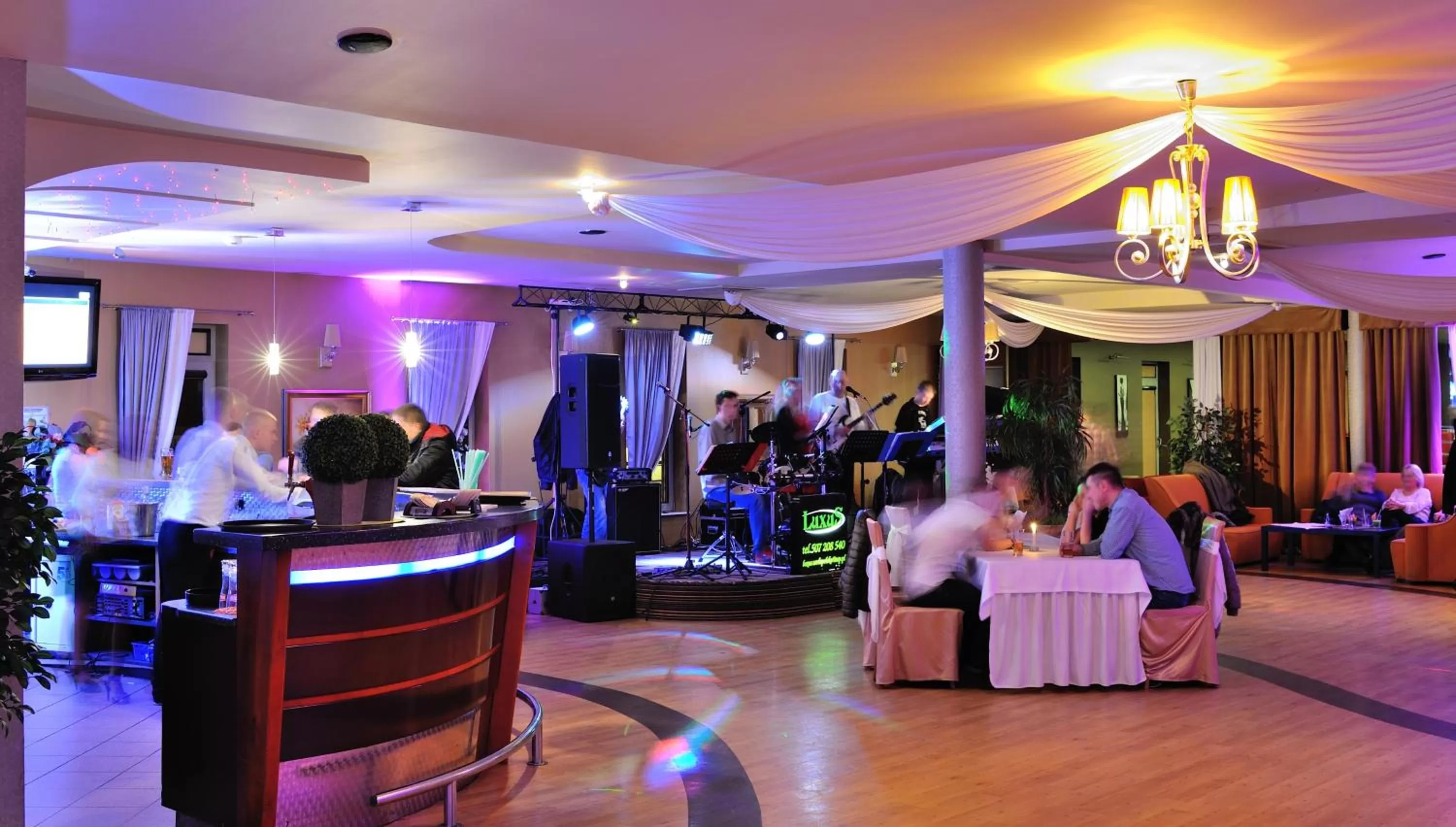 Restaurant/places to eat, Banquet Facilities in Hotel Partner