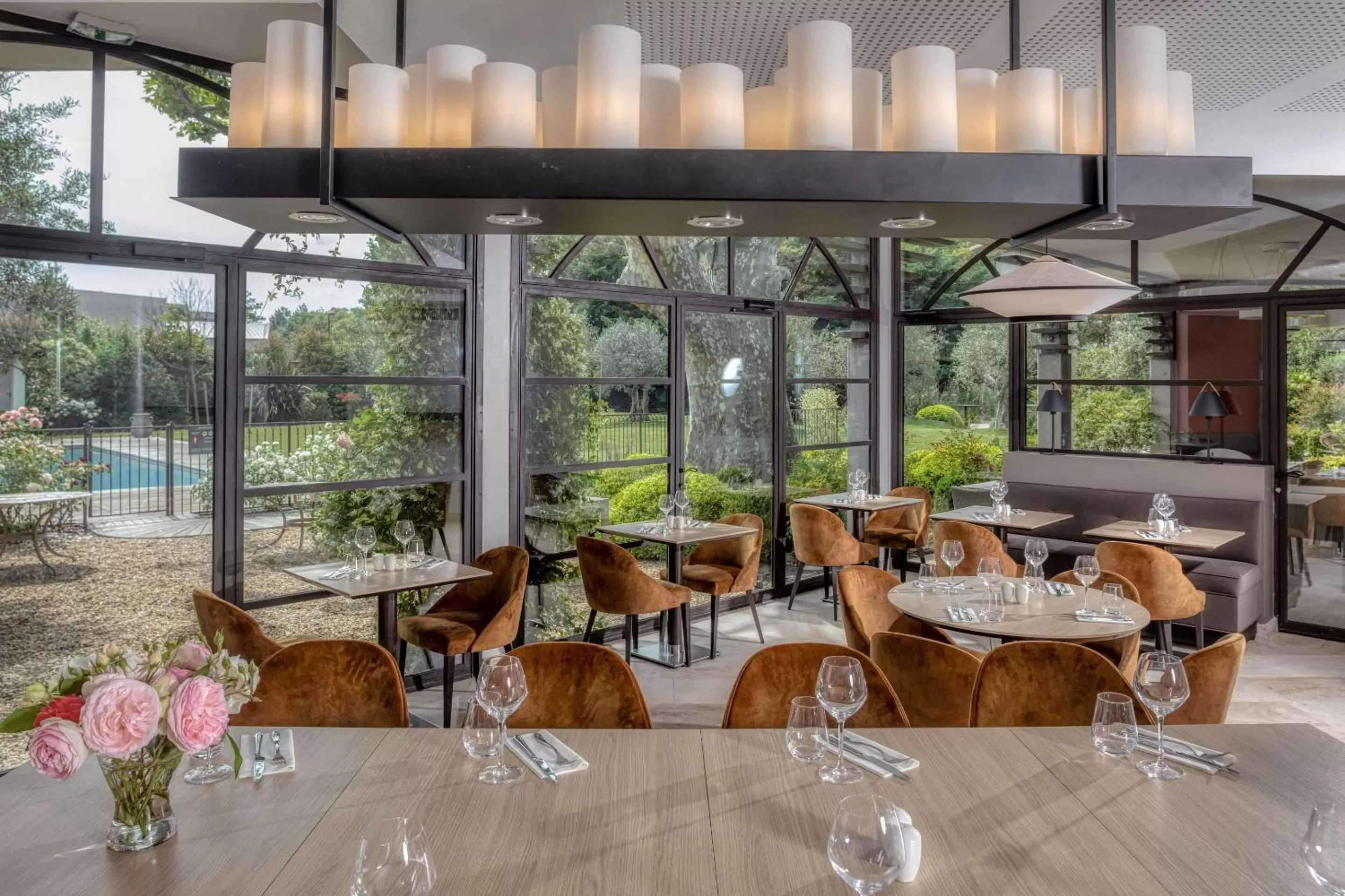 Restaurant/places to eat in Best Western Plus Le Lavarin