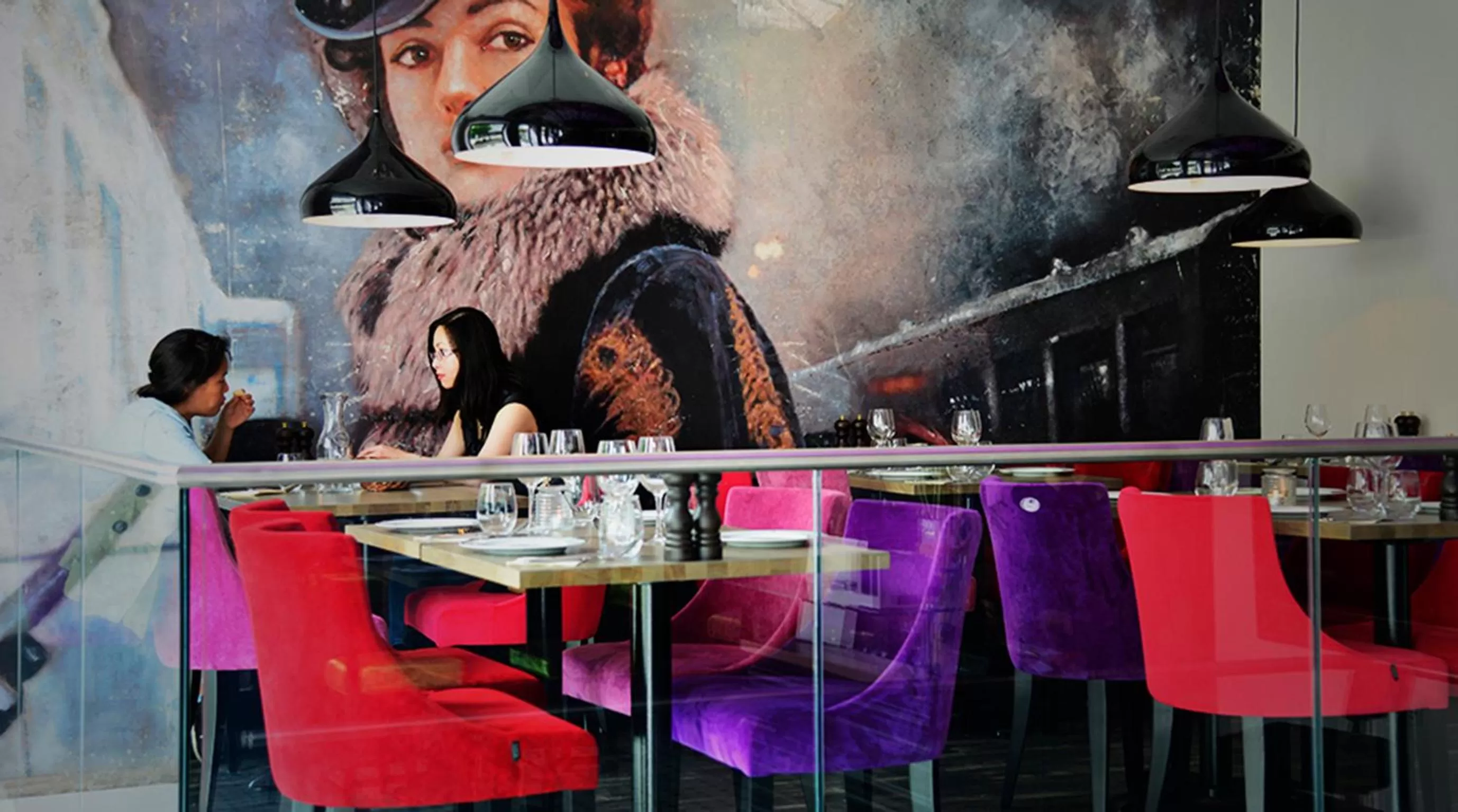 Restaurant/places to eat in Hotel No13