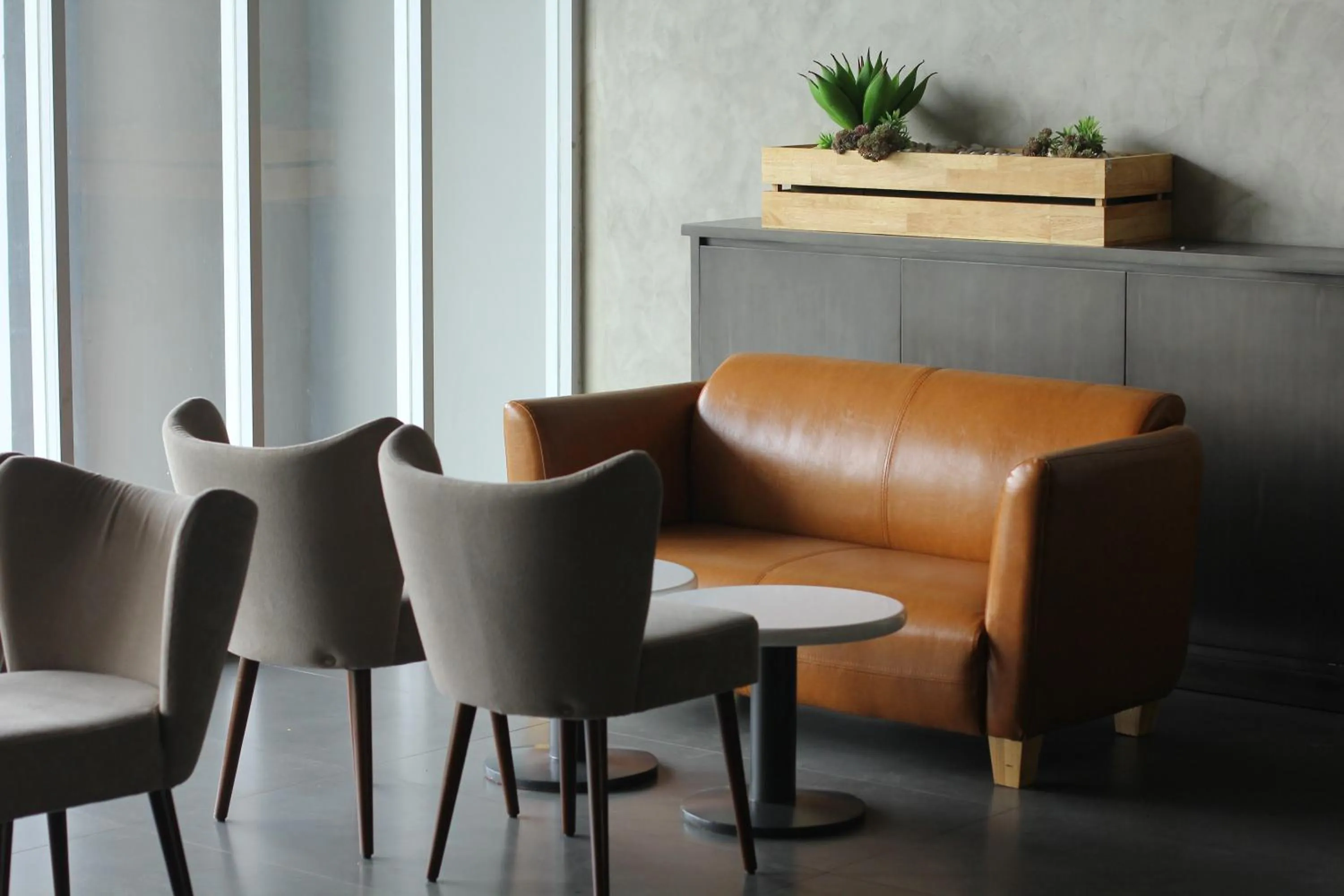 Restaurant/places to eat in Yello Hotel Jemursari