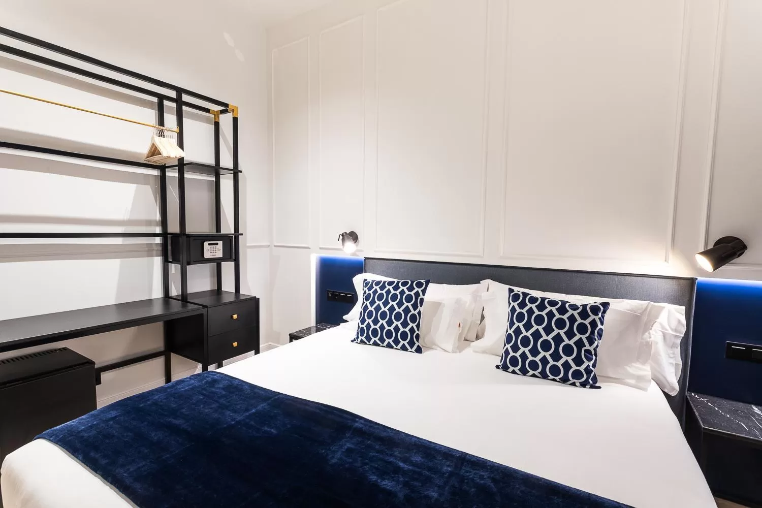 Bed in Villa Eugenia Boutique Hotel