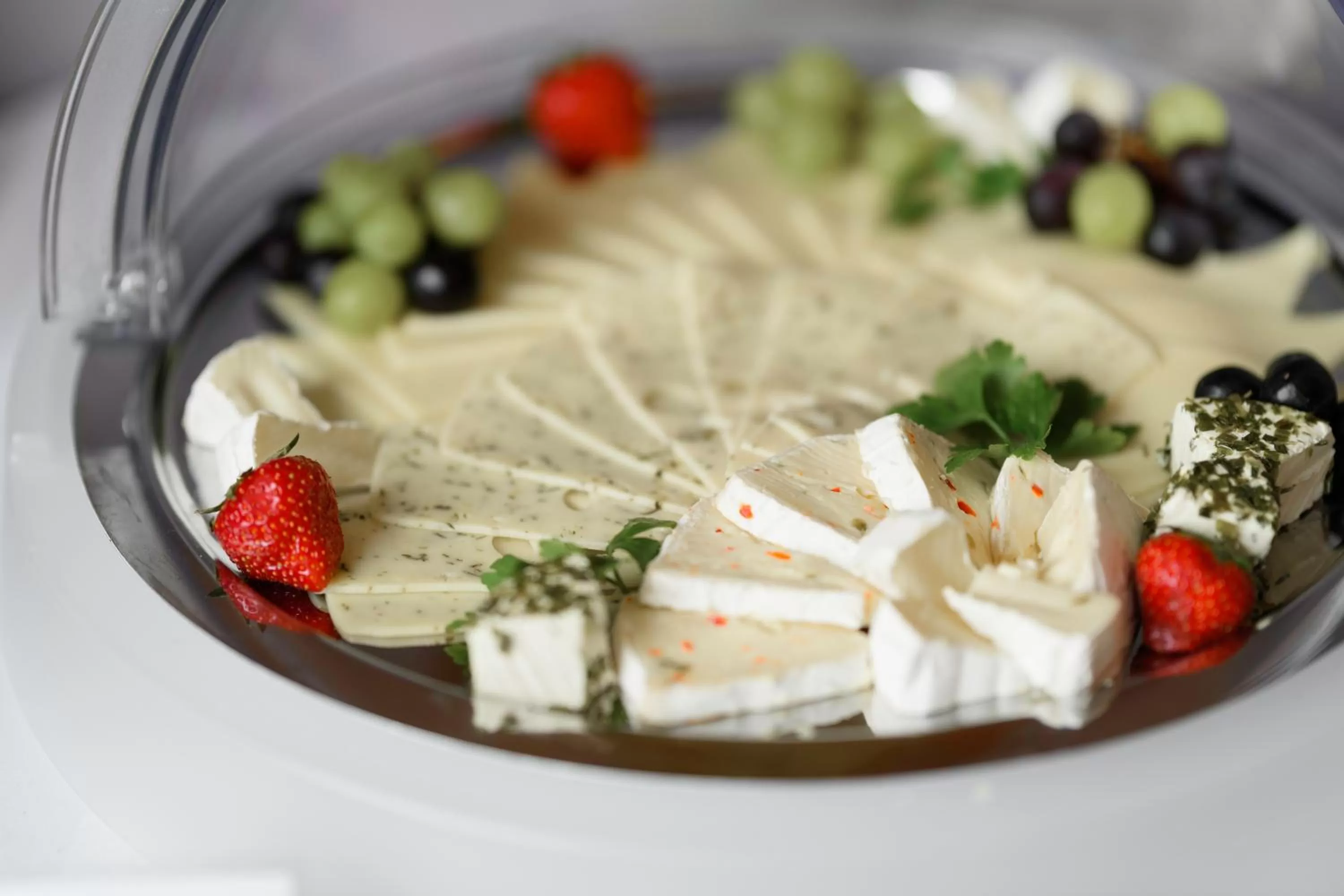 Food and drinks in Hotel Bleibtreu Berlin by Golden Tulip