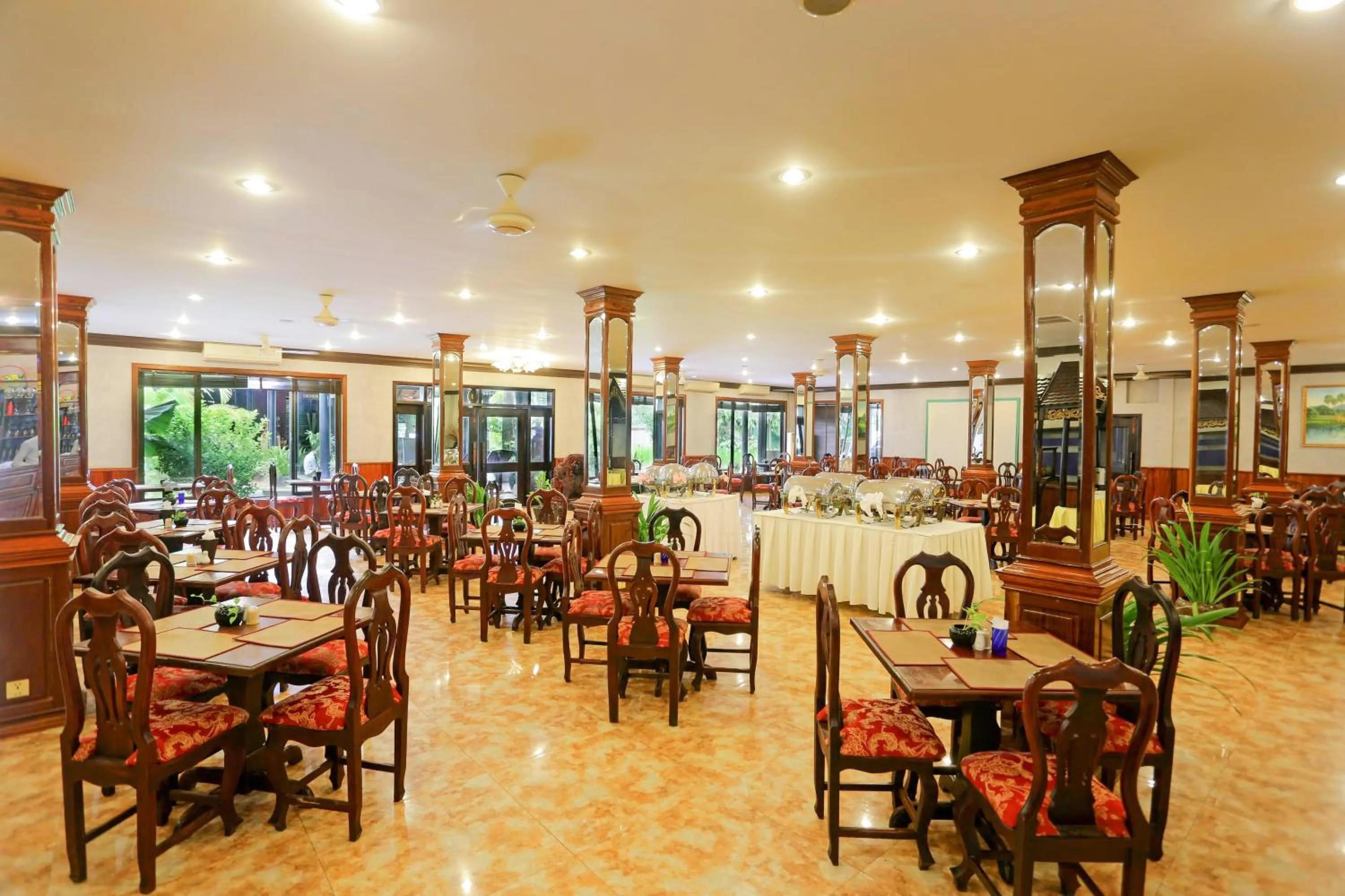 Restaurant/places to eat in Lucky Angkor Hotel & Spa