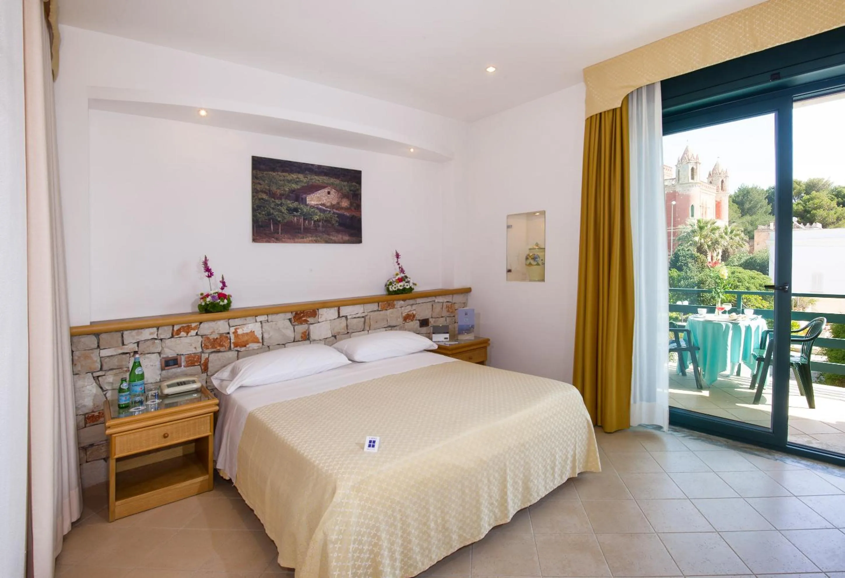 Bed in Hotel Terminal - Caroli Hotels