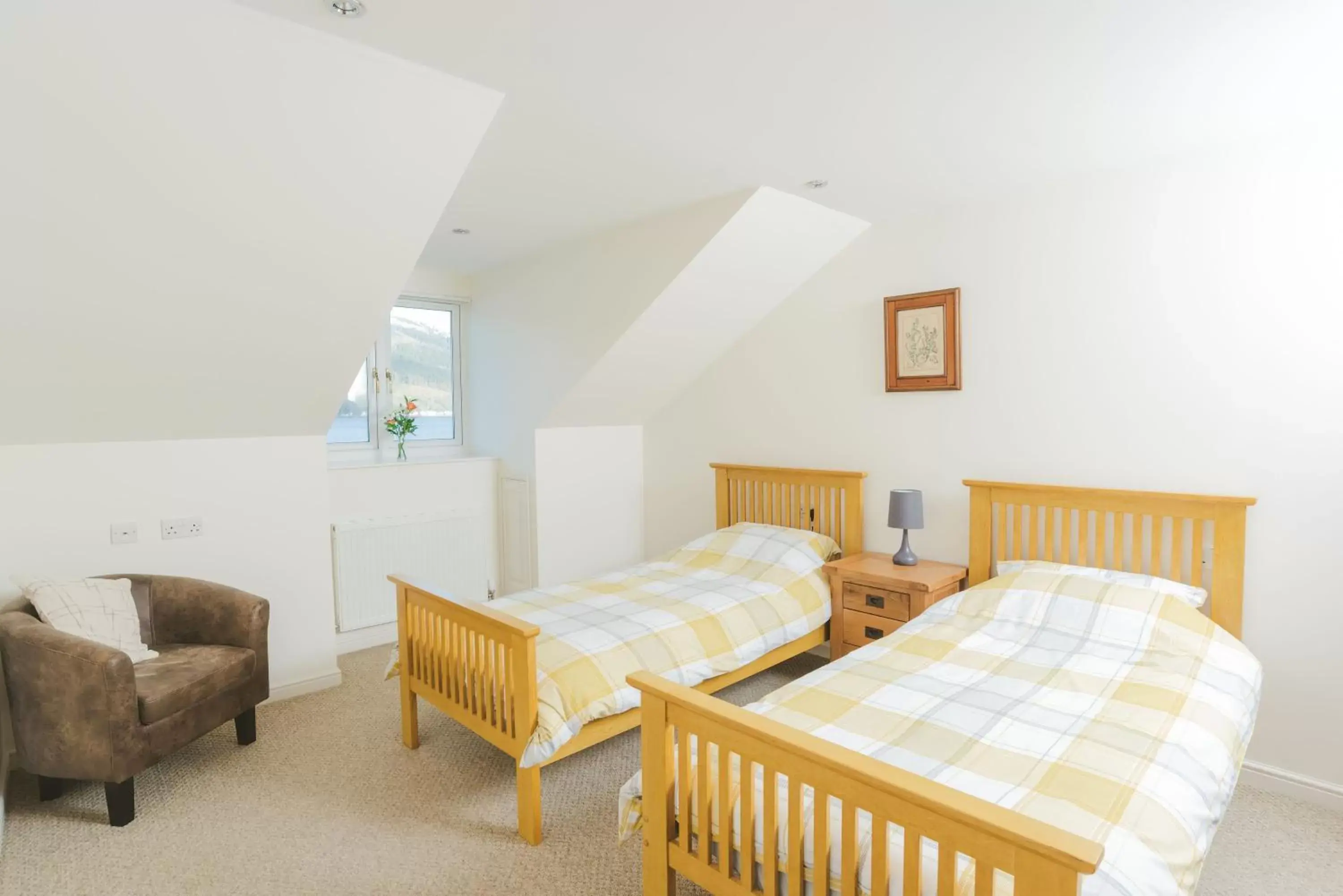 Twin Room with Private Bathroom - single occupancy in Clyde View B&B Twin Room with Private Bathroom - single occupancy in Clyde View B&B