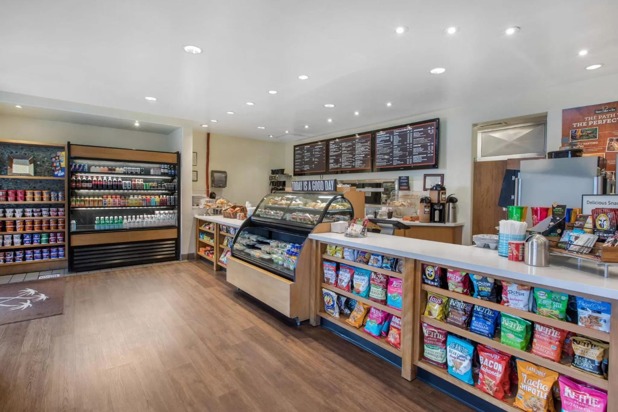 Coffee/tea facilities in Omni Rancho Las Palmas Resort & Spa