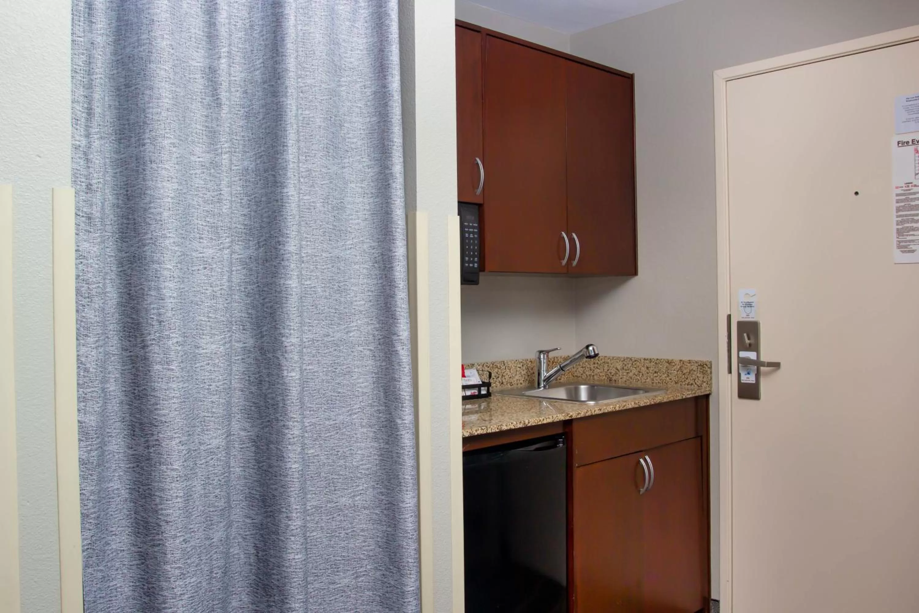 Kitchen or kitchenette in Belltown Inn