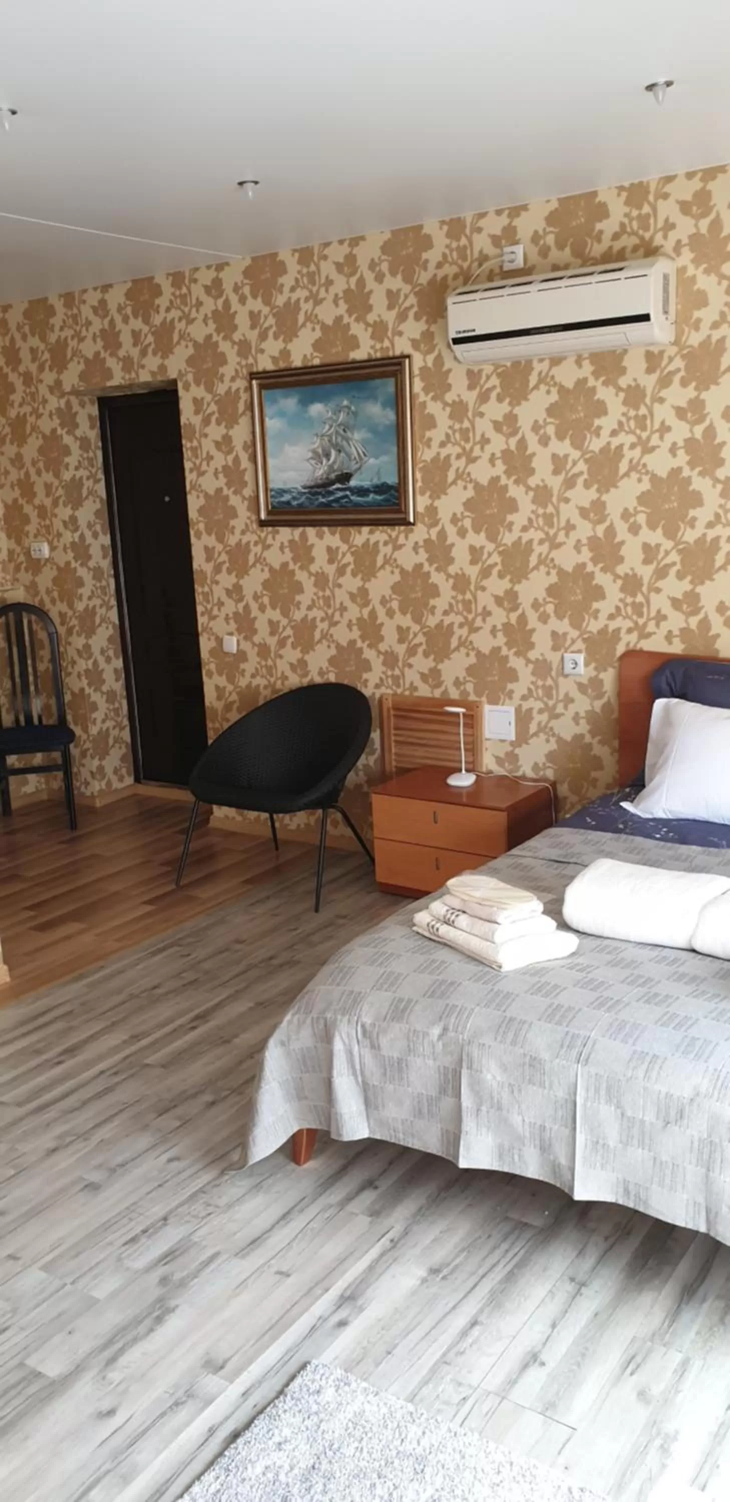 Bed in YELLOW UNLIMITED HOTEL 4