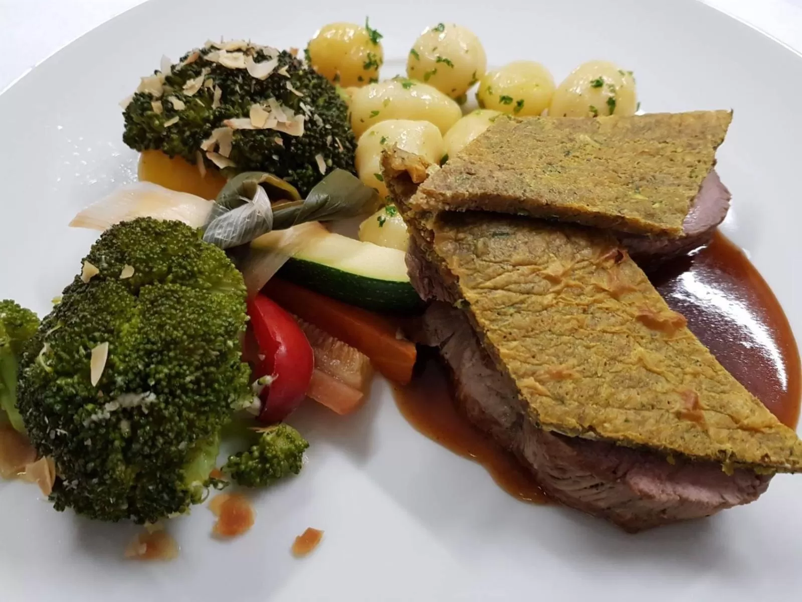 Restaurant/places to eat in Villa Huxori