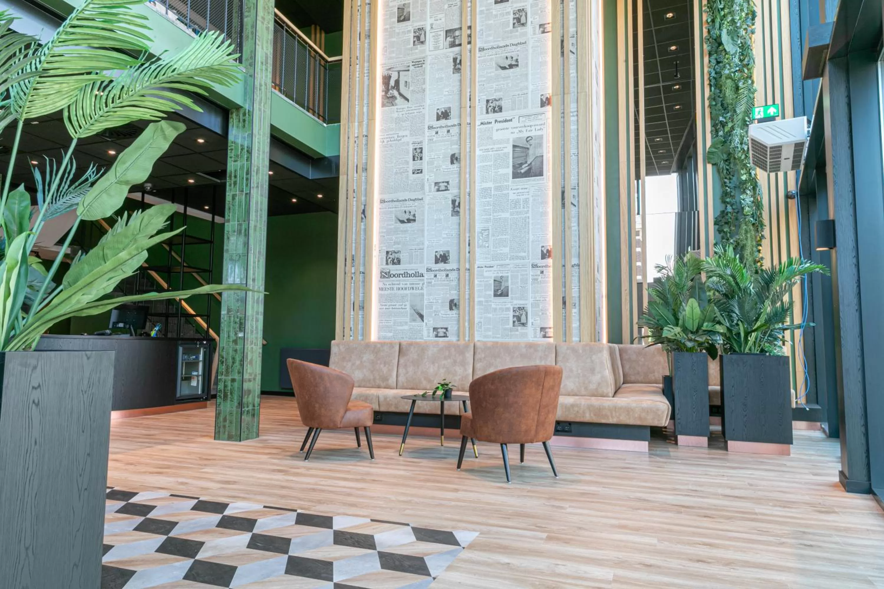 Seating area in Distrikt Hotels Amsterdam Zaandam