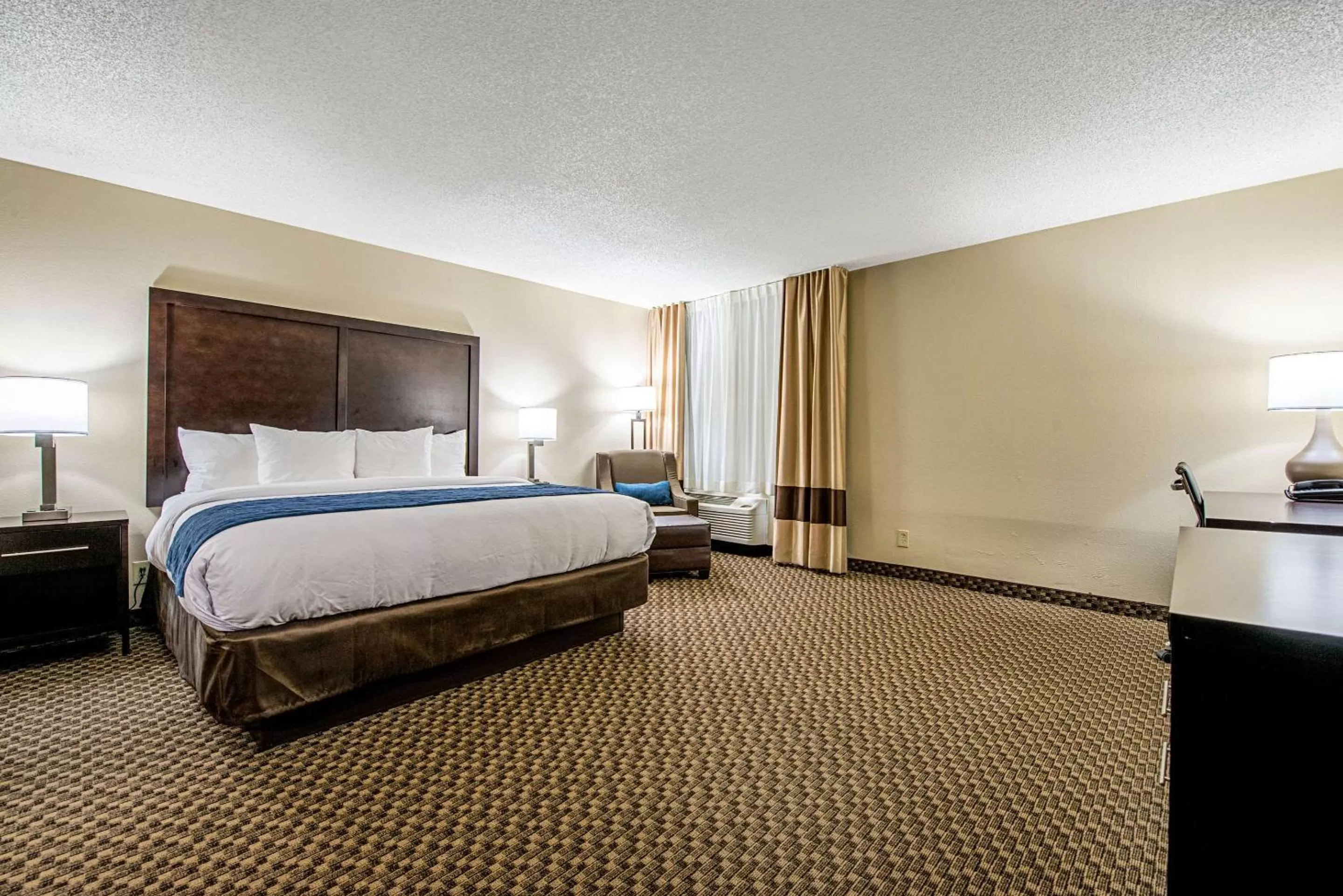 Photo of the whole room in Comfort Inn Matteson - Chicago