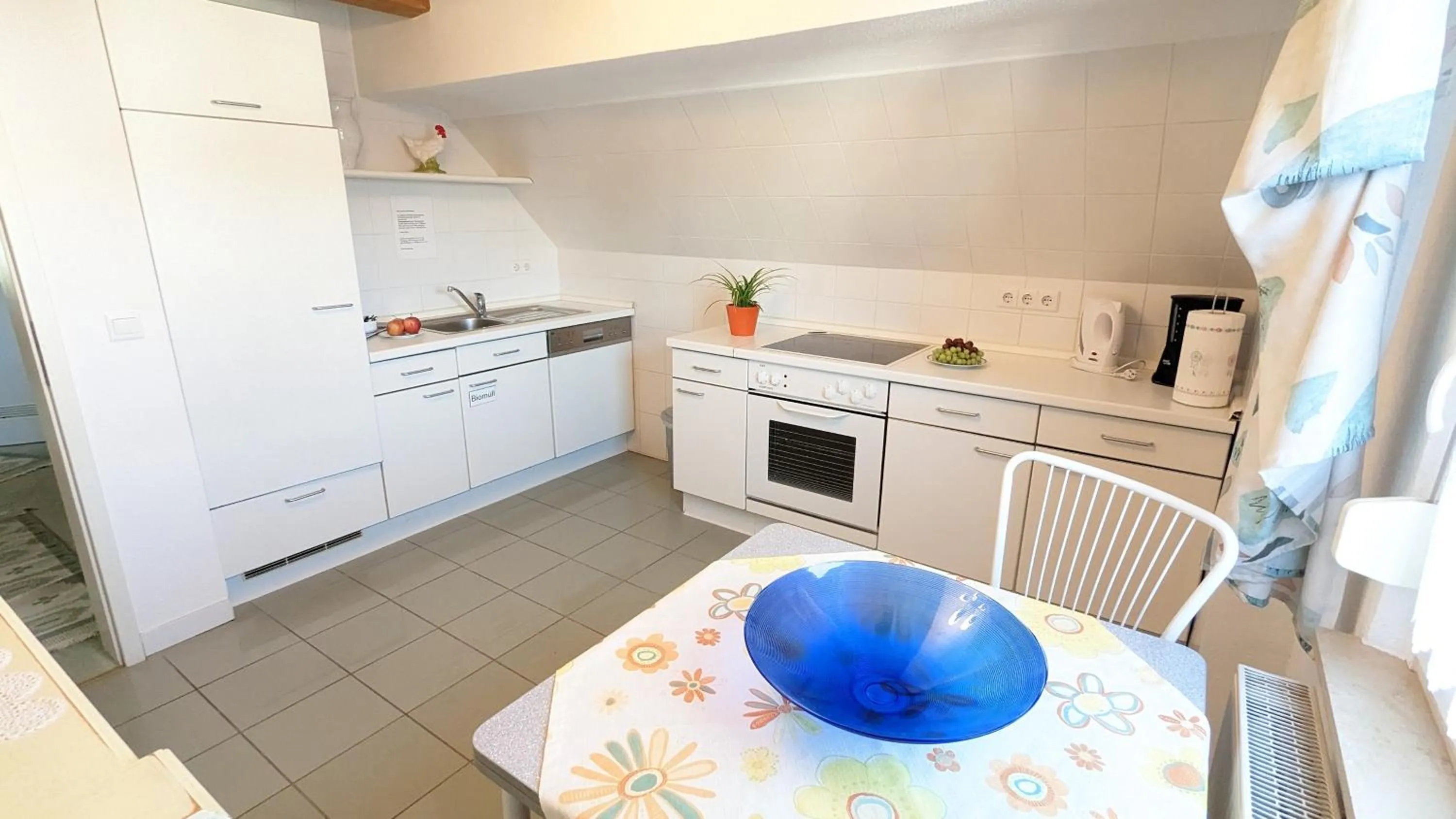 Kitchen or kitchenette in Ambient Hotel am Europakanal