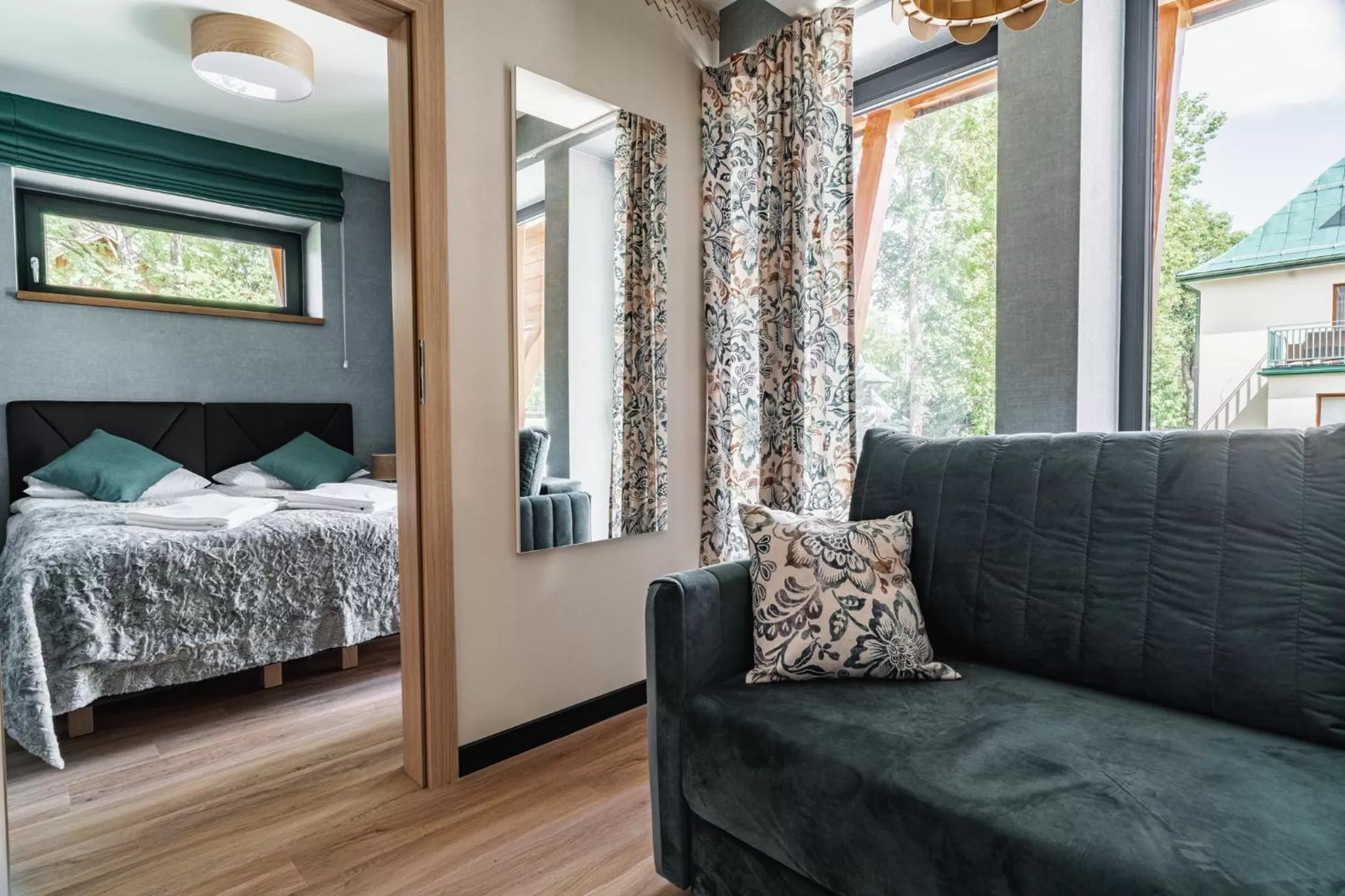 Living room, Bed in Apartamenty Jedlina