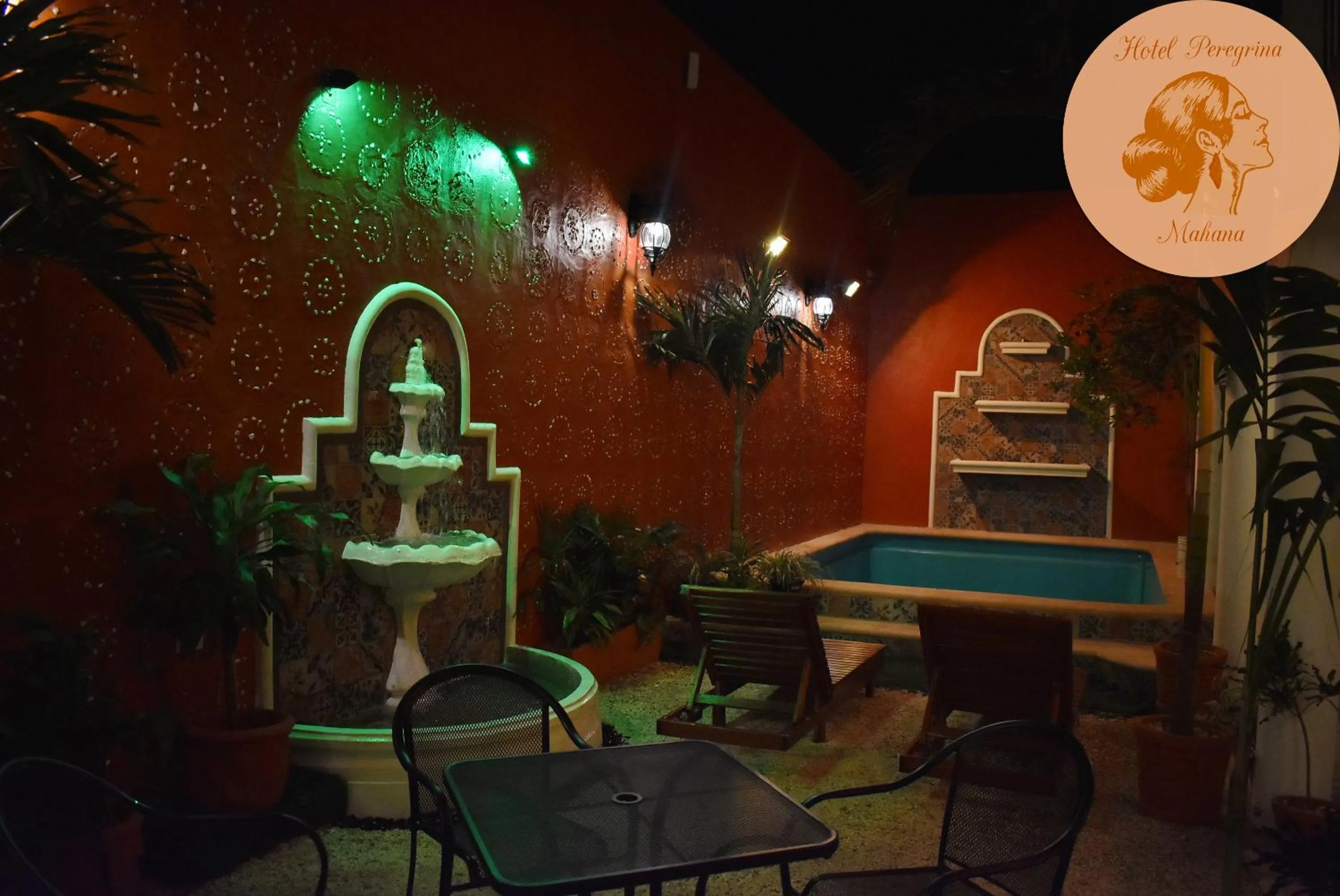 Swimming pool in Hotel Peregrina