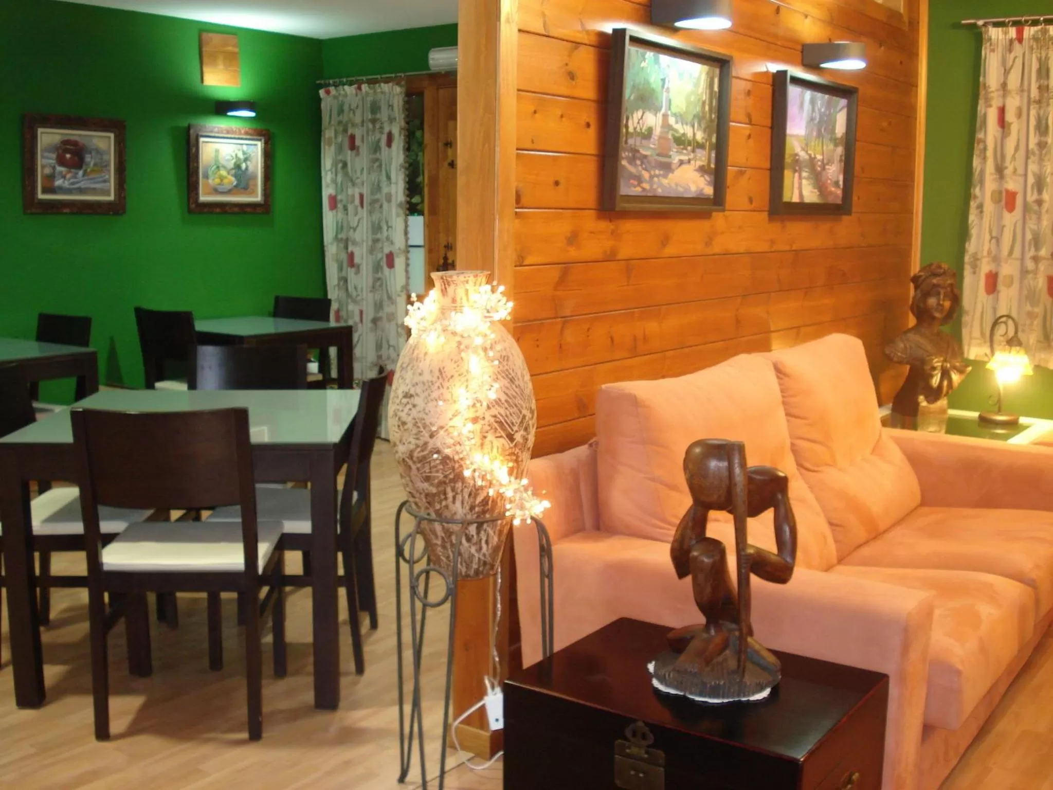 Communal lounge/ TV room, Lounge/Bar in El Racó de la Pintora "Adults Only"