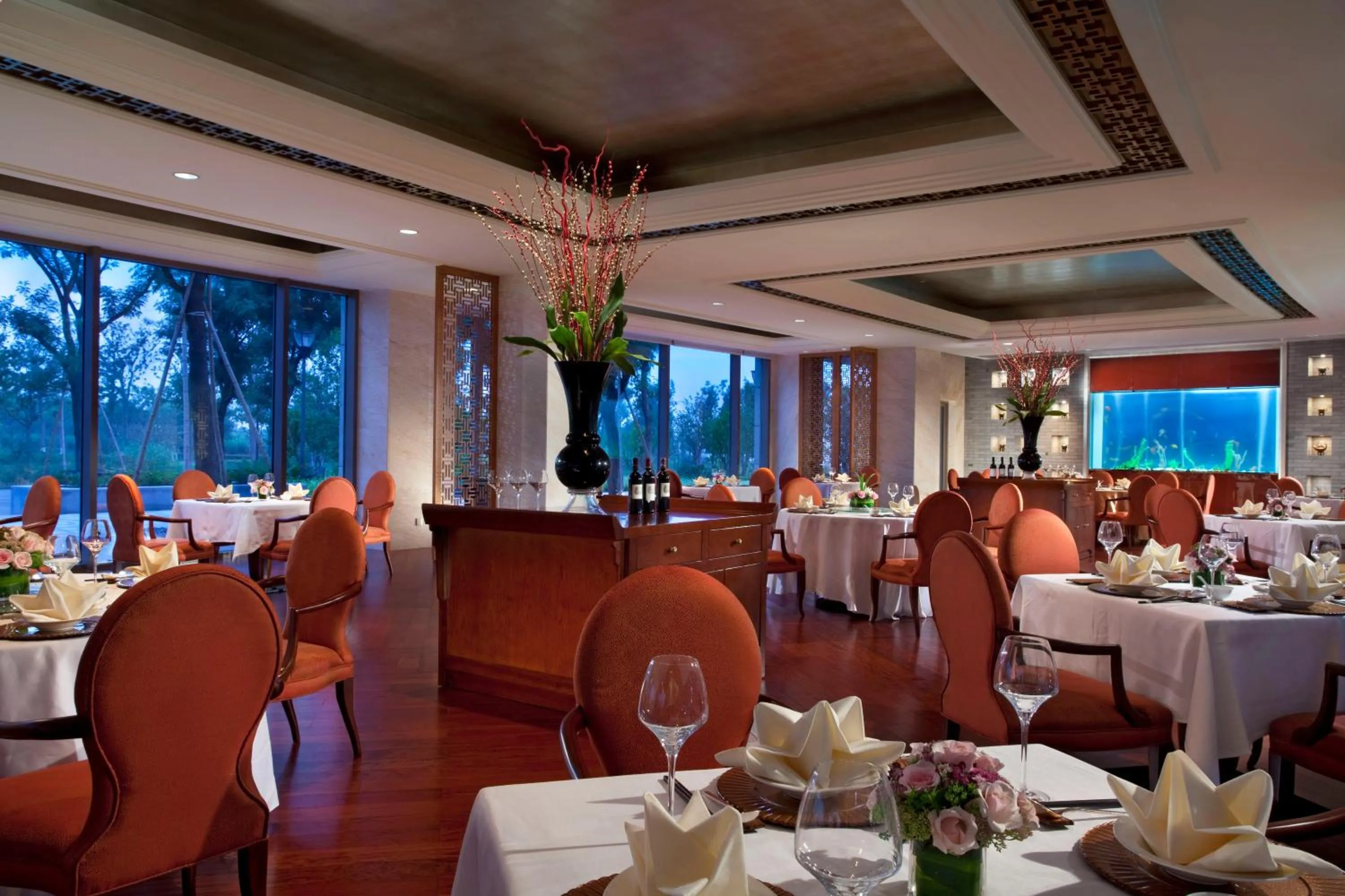 Restaurant/places to eat in Fairmont Yangcheng Lake