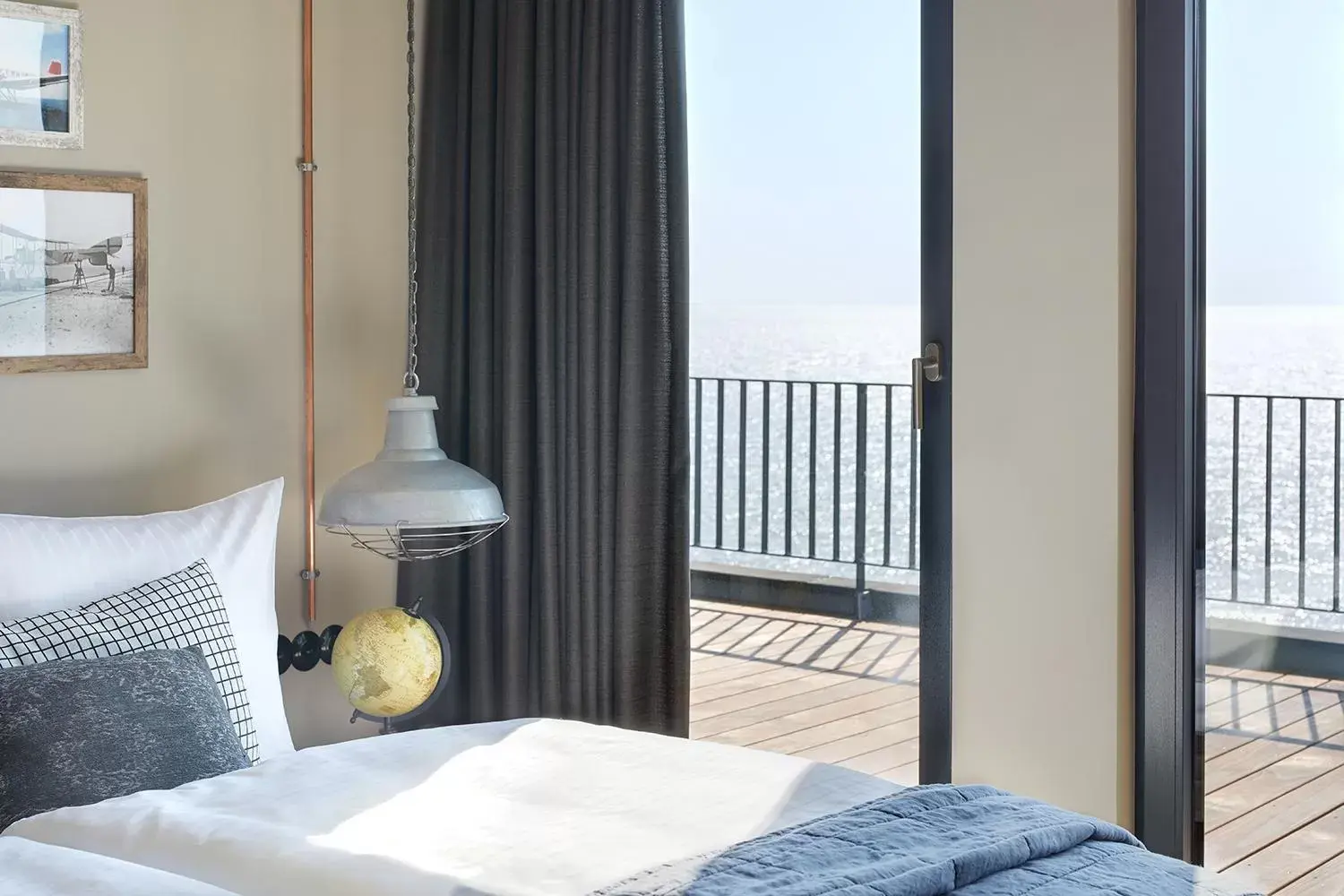 Deluxe Double Room in Fliegerdeich Hotel & Restaurant Deluxe Double Room in Fliegerdeich Hotel & Restaurant