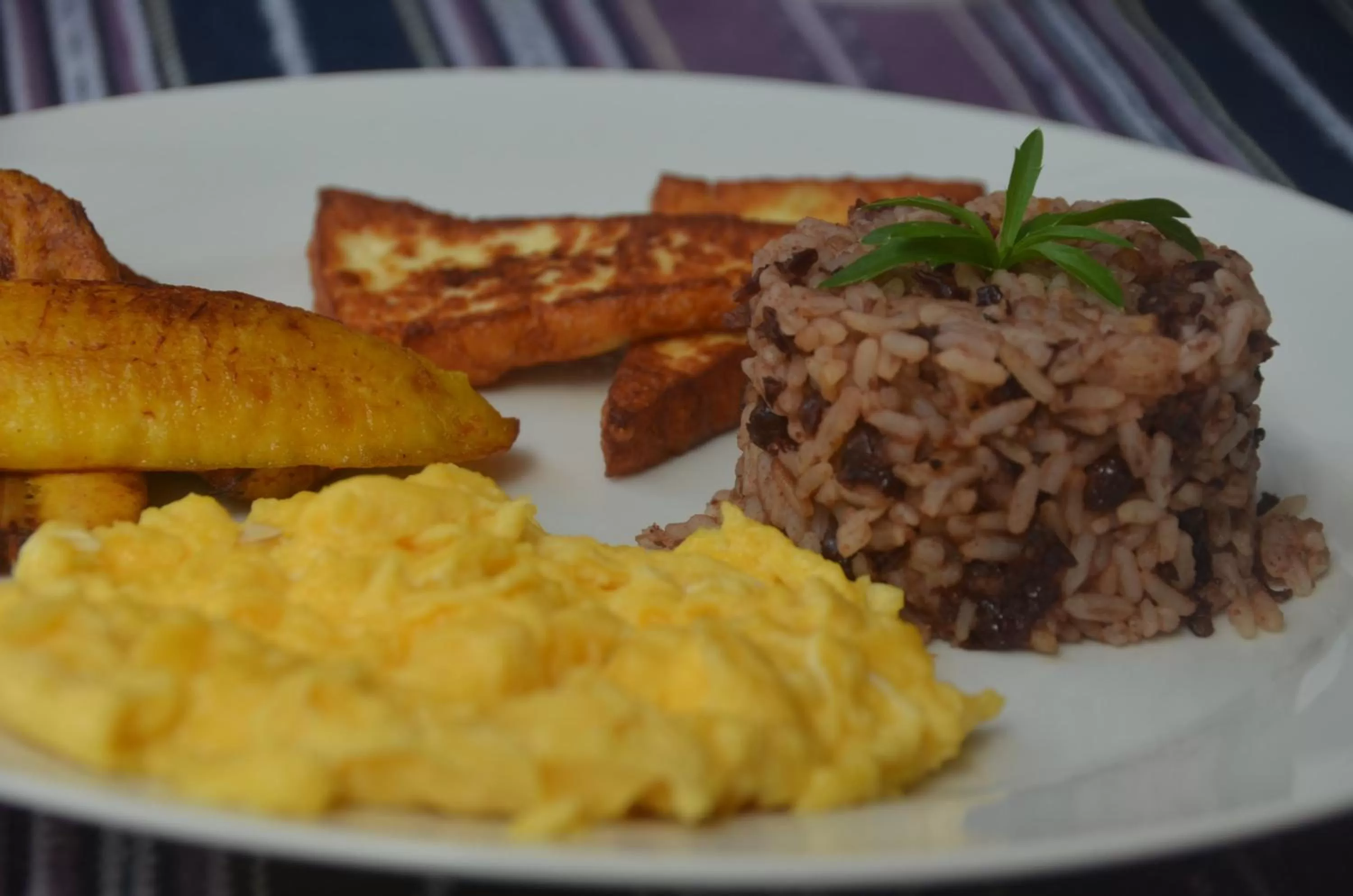 Breakfast, Food in Nuestra Casa
