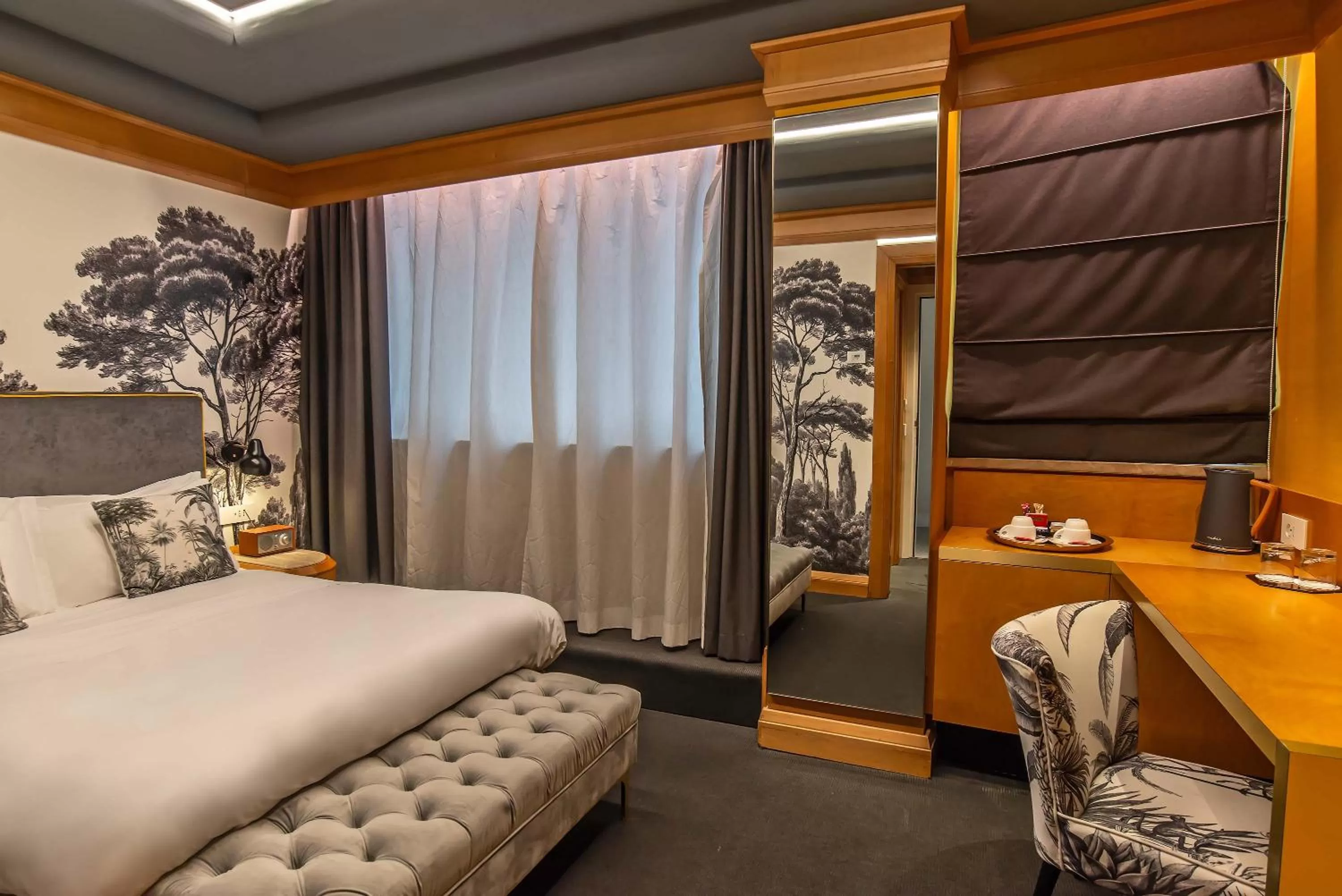 Bedroom, Bed in Hotel White