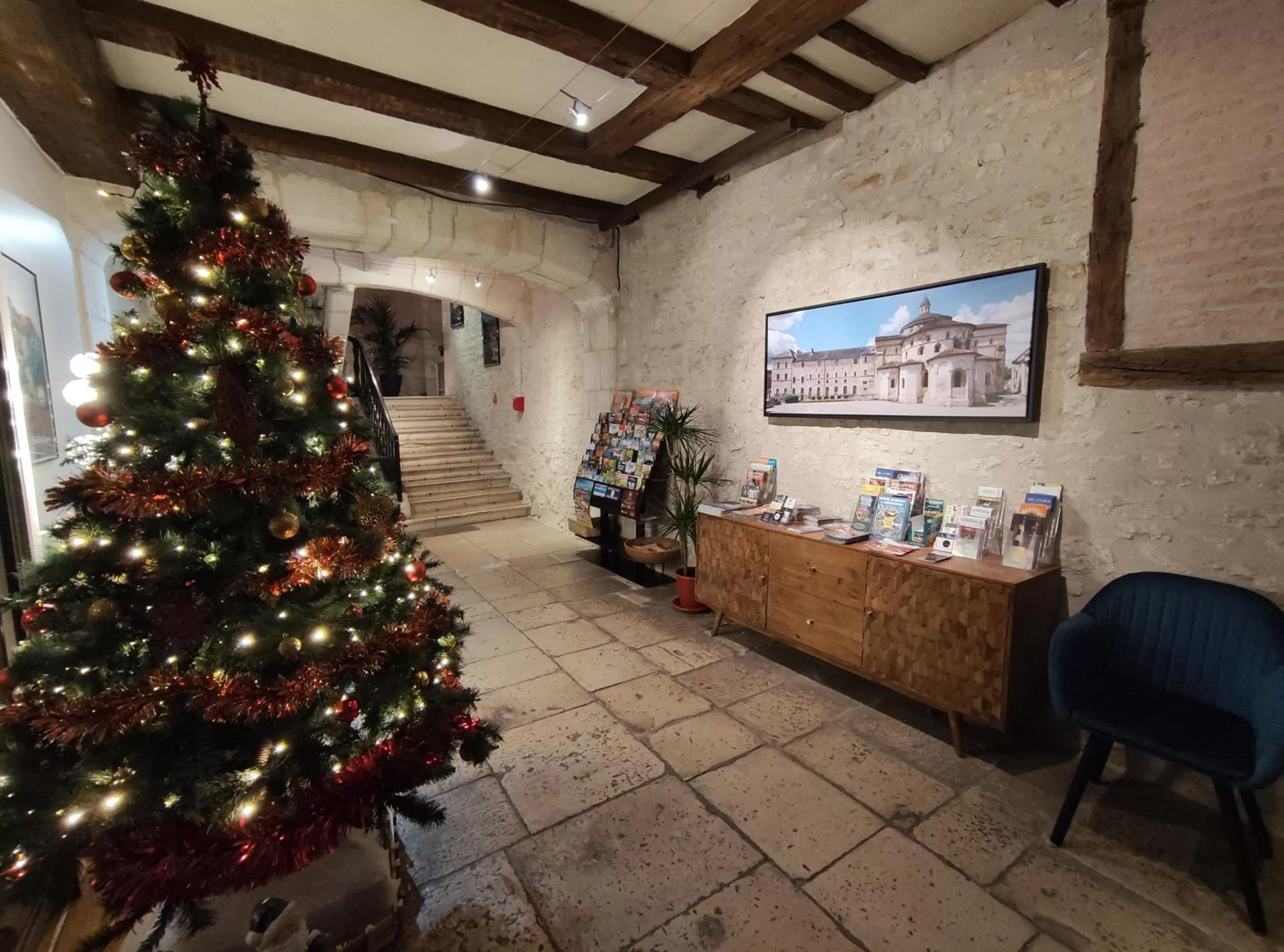 Lobby or reception in Le Pavillon Saint-Martin