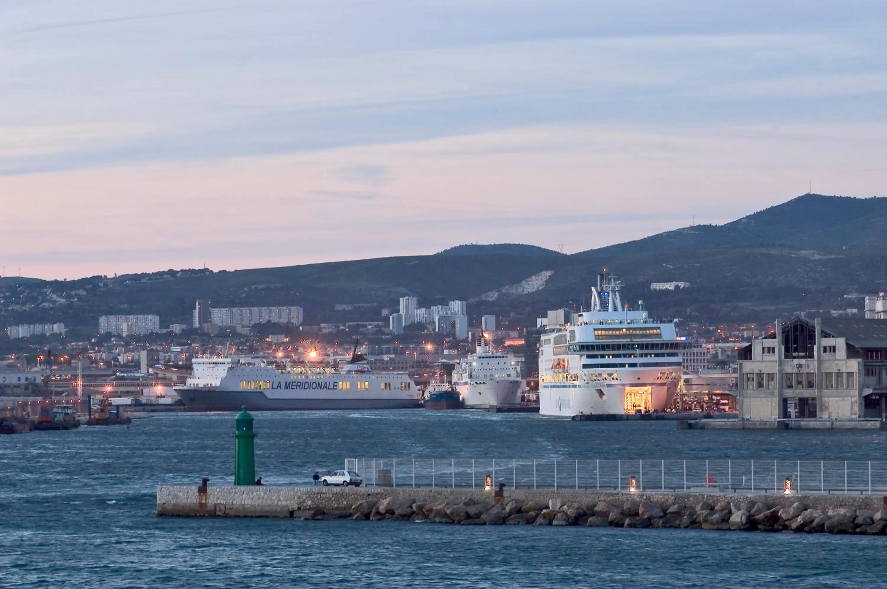 Neighbourhood in Novotel Suites Marseille Centre Euromed