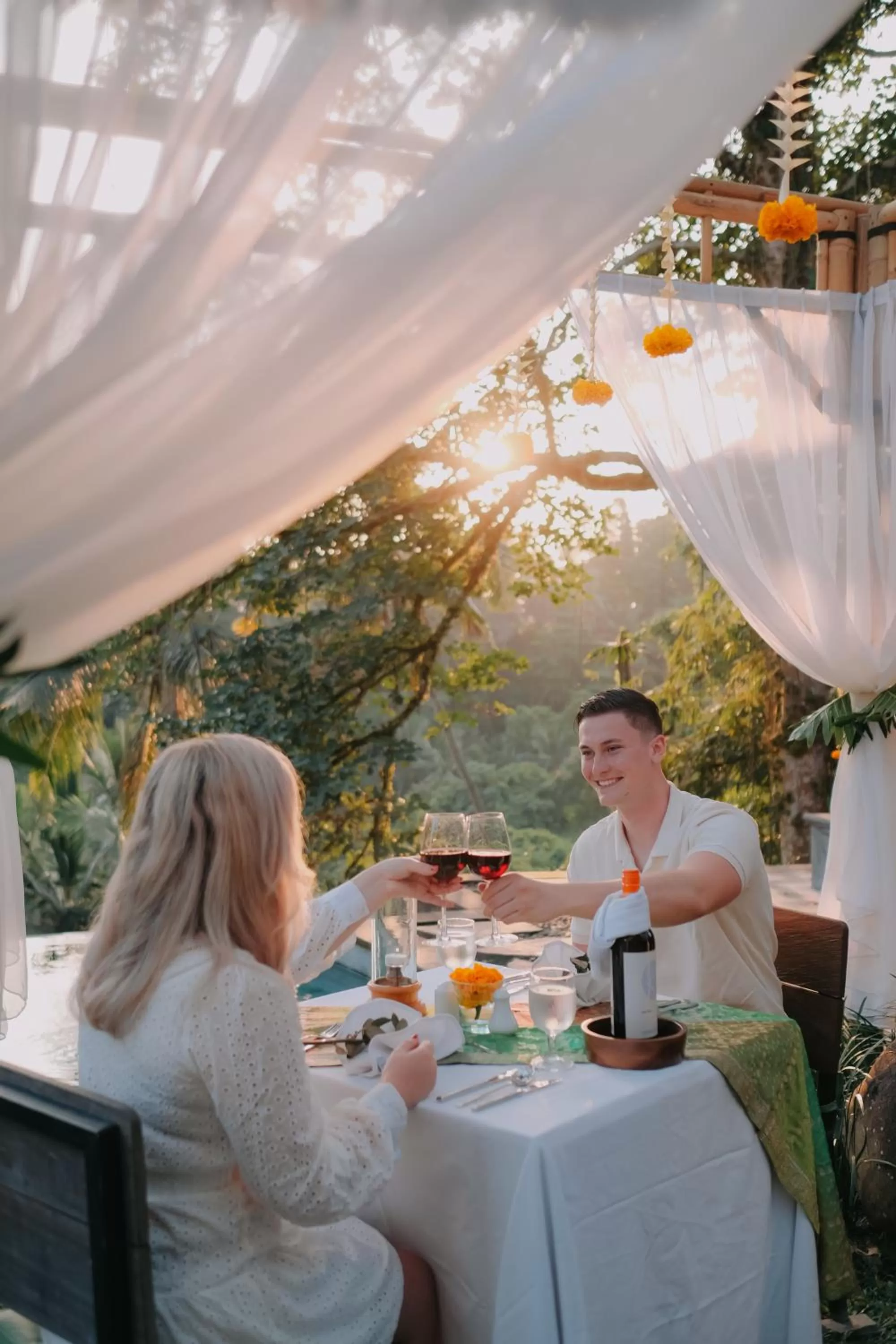 Restaurant/places to eat in Bucu View Resort