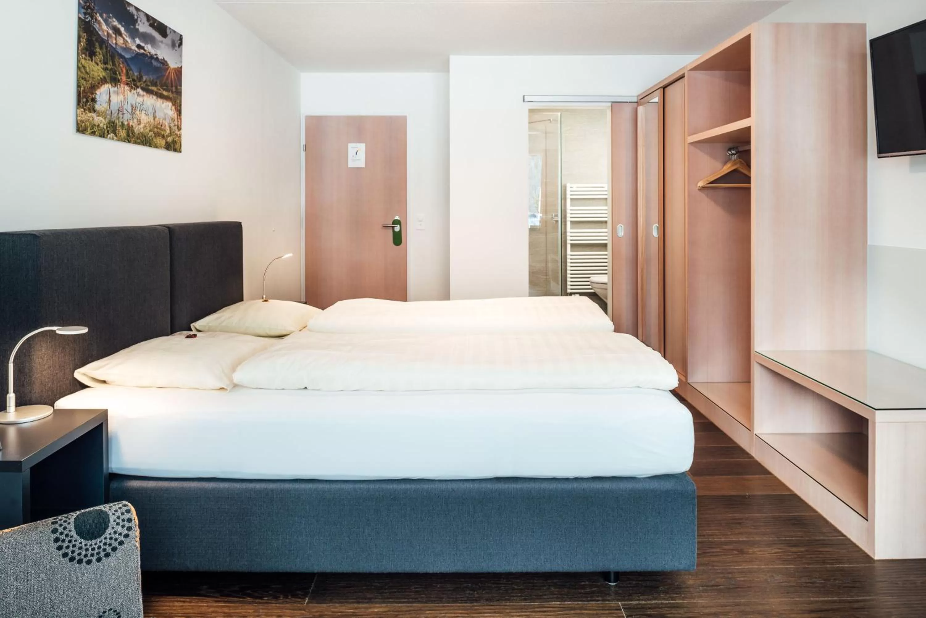 Photo of the whole room, Bed in Hotel Restaurant La Furca