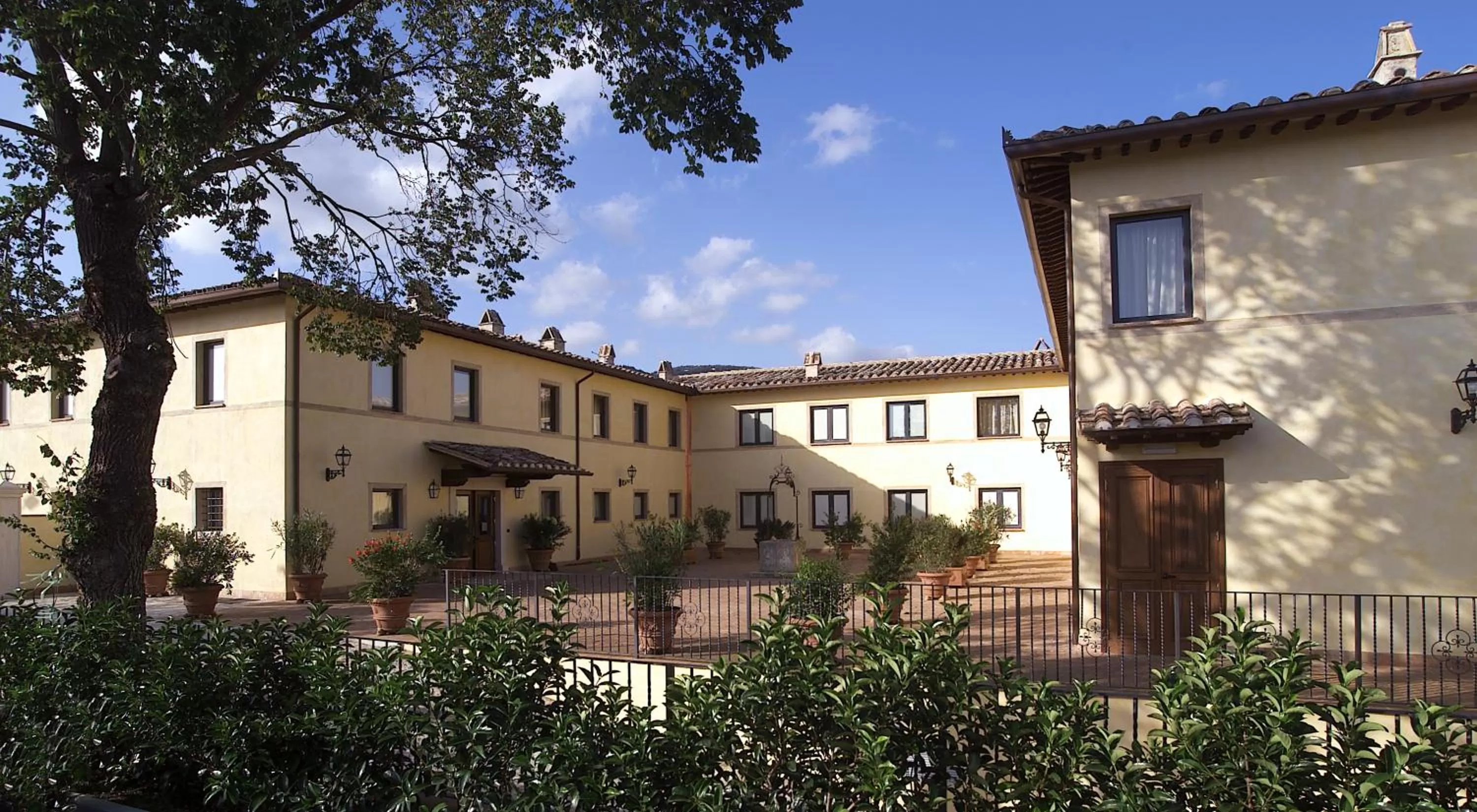 Property building in Relais dell'Olmo