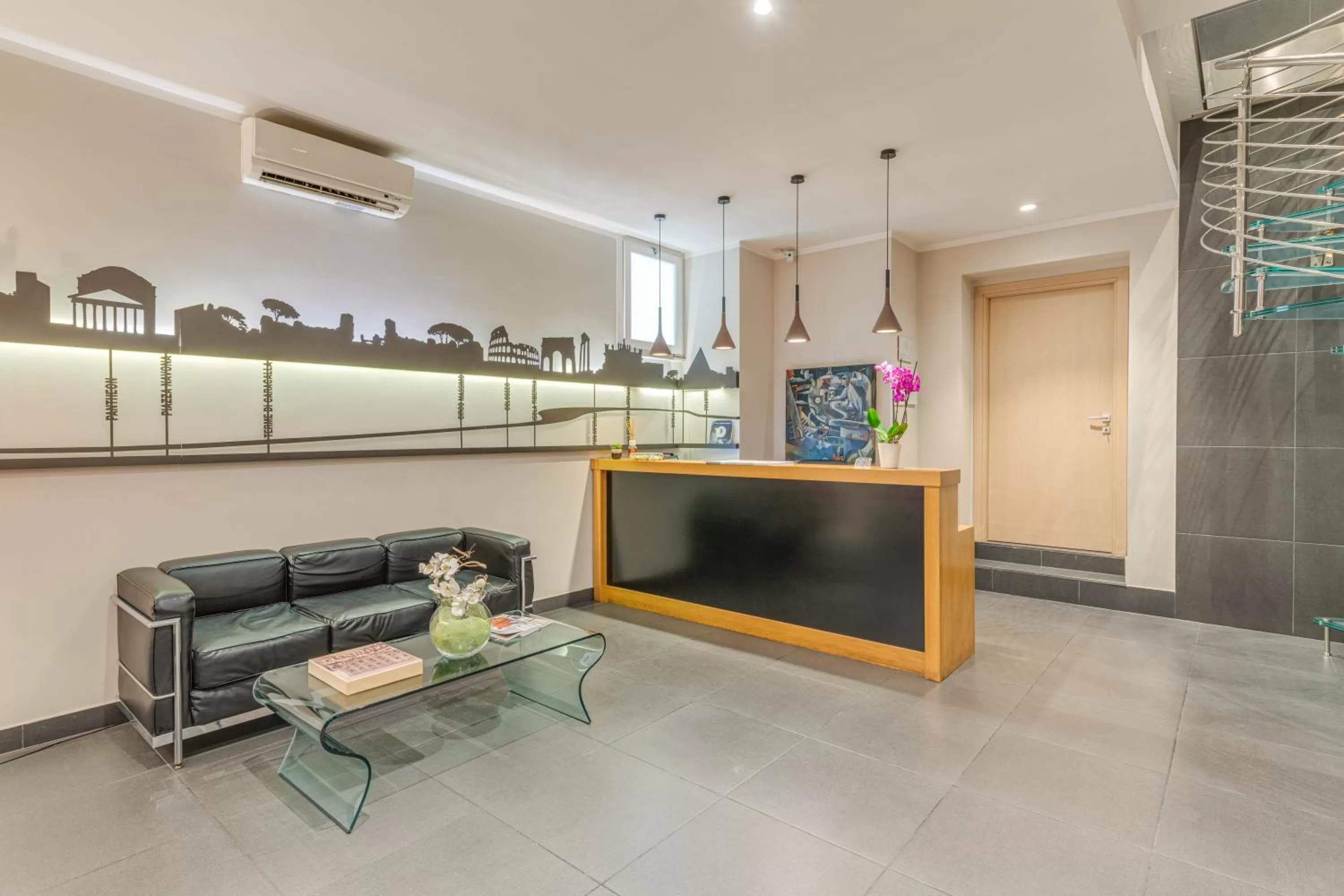 Lobby or reception in Trevi Palace Hotel