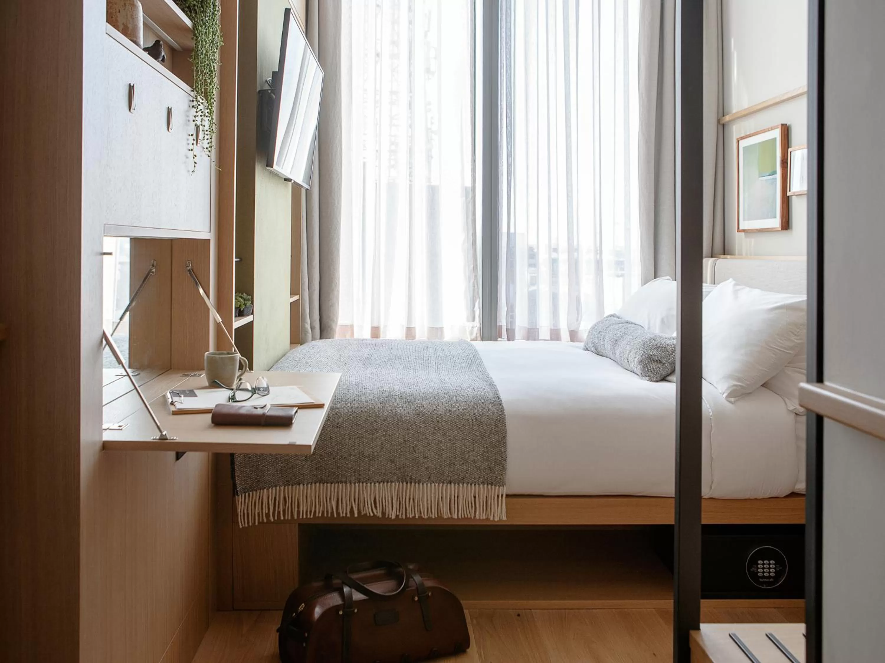 Bed in Wren Urban Nest