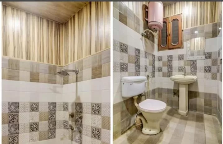 Shower in Hotel Royal Plaza, 4 min from Chandigarh Railway Station