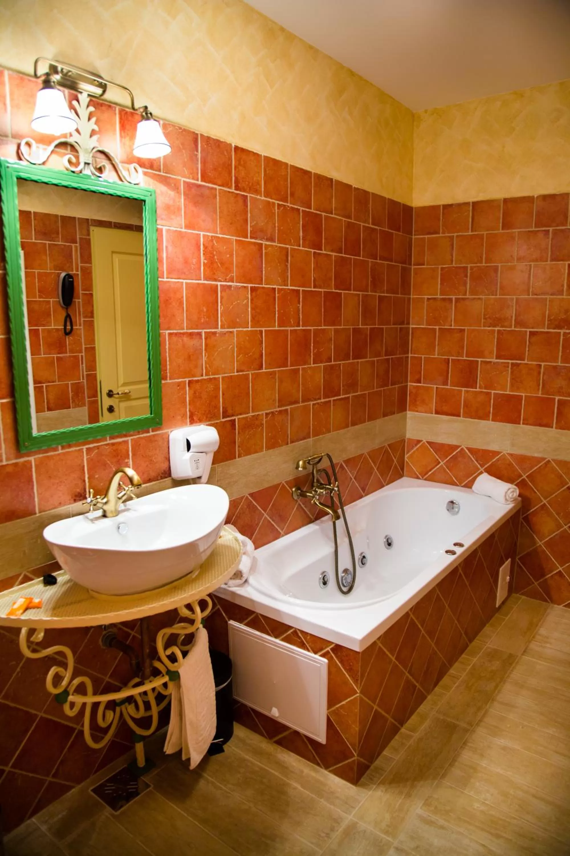 Bathroom in Country Court