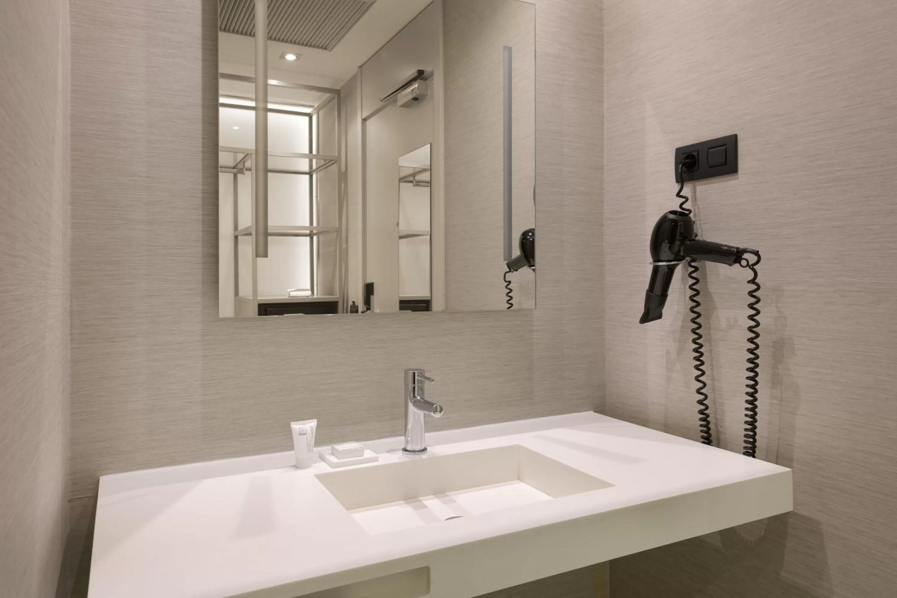 Bathroom in SH Colón Valencia