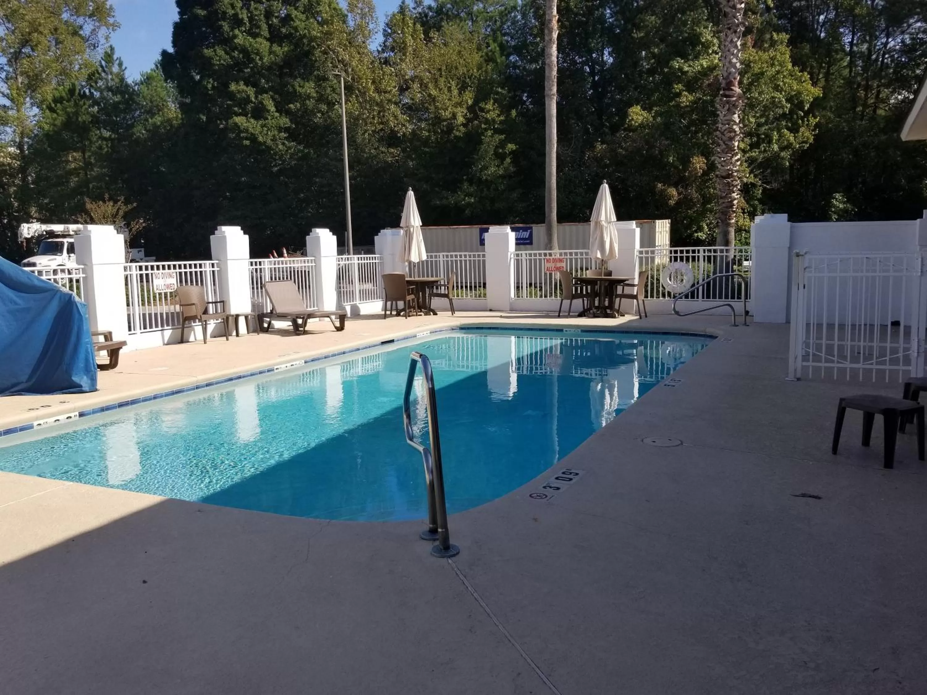Pool view in Wingate by Wyndham Port Wentworth Savannah Area