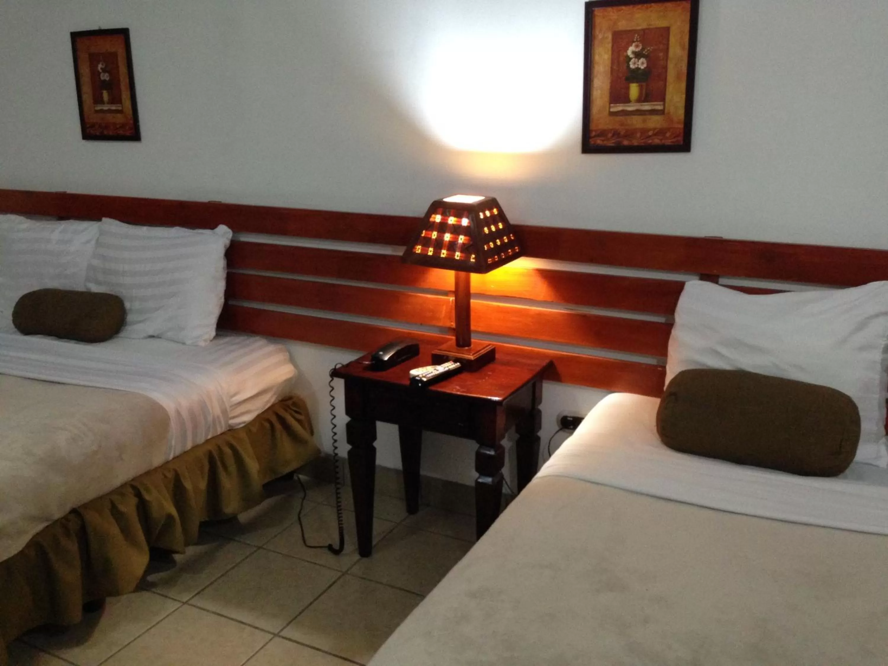 Bedroom, Bed in Hotel Mozonte