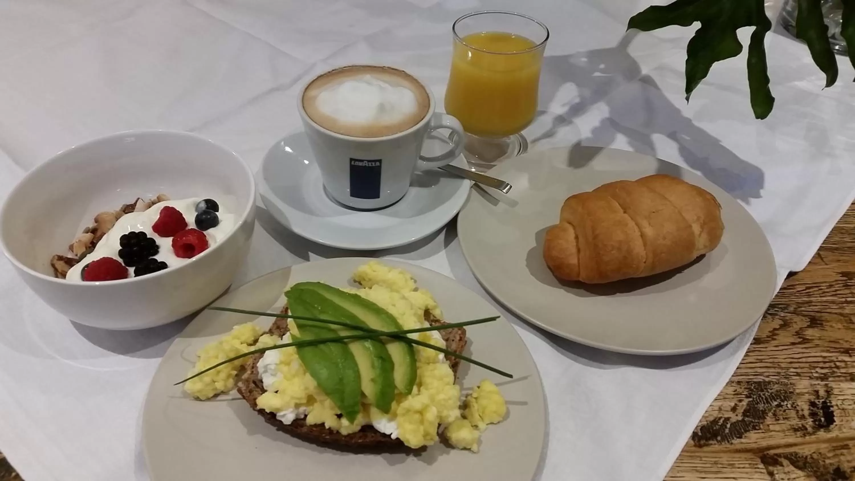 Food and drinks in Amberhall Guesthouse