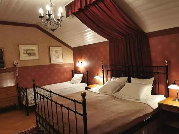 Bed in Ulfshyttans Herrgård