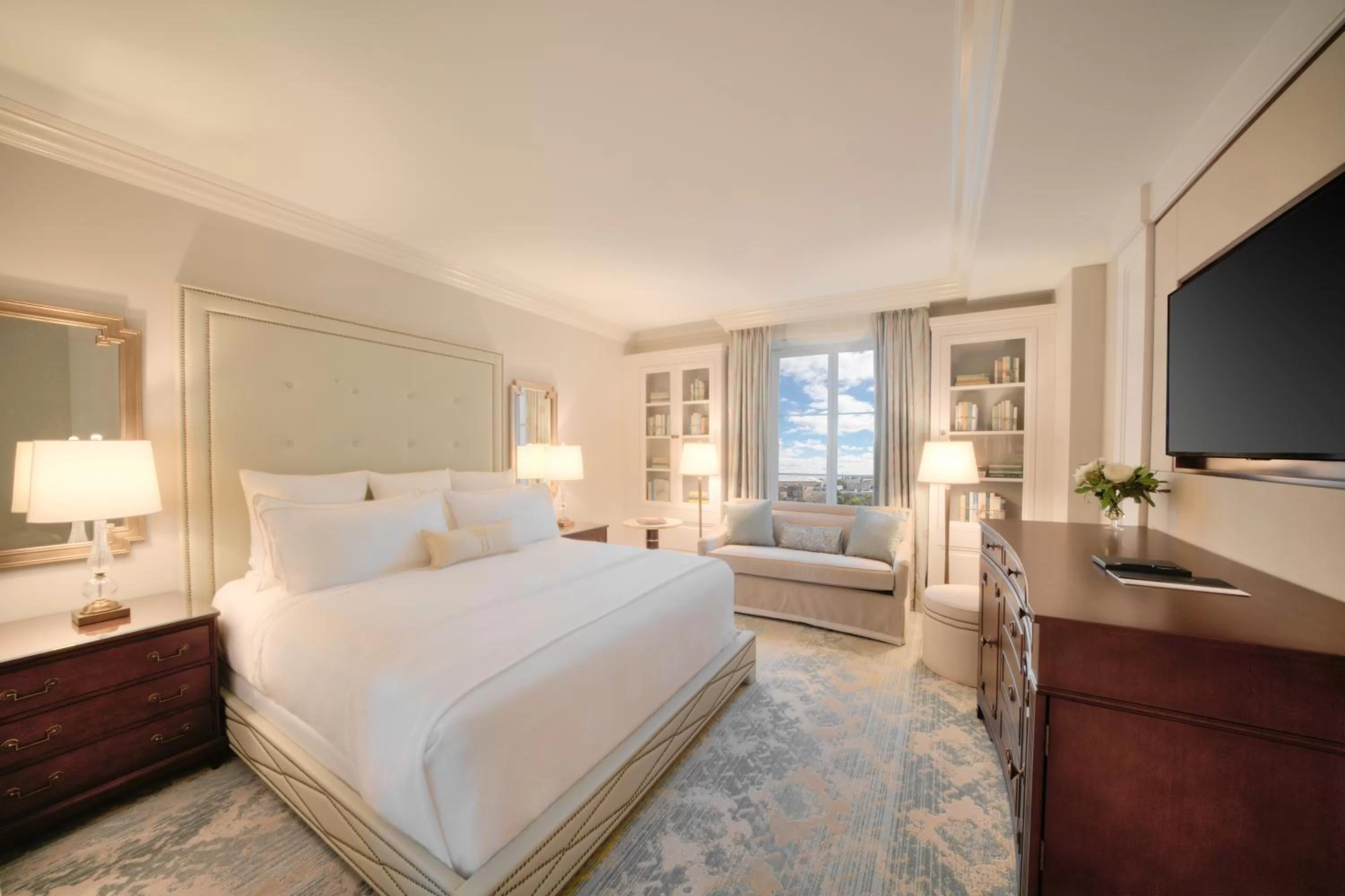 Bed in Hotel Bennett Charleston