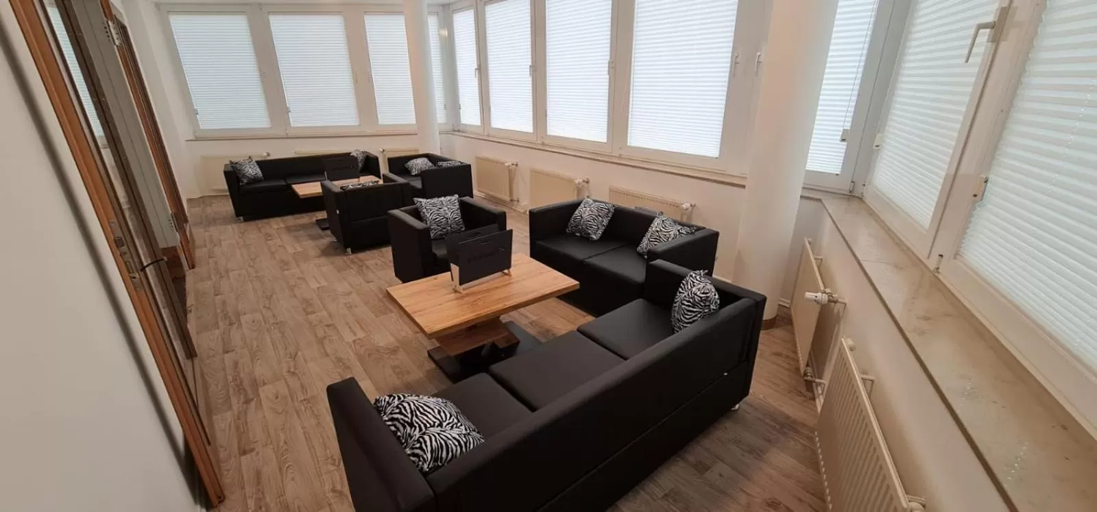 Lounge or bar in check-inn hotels - Offenbach