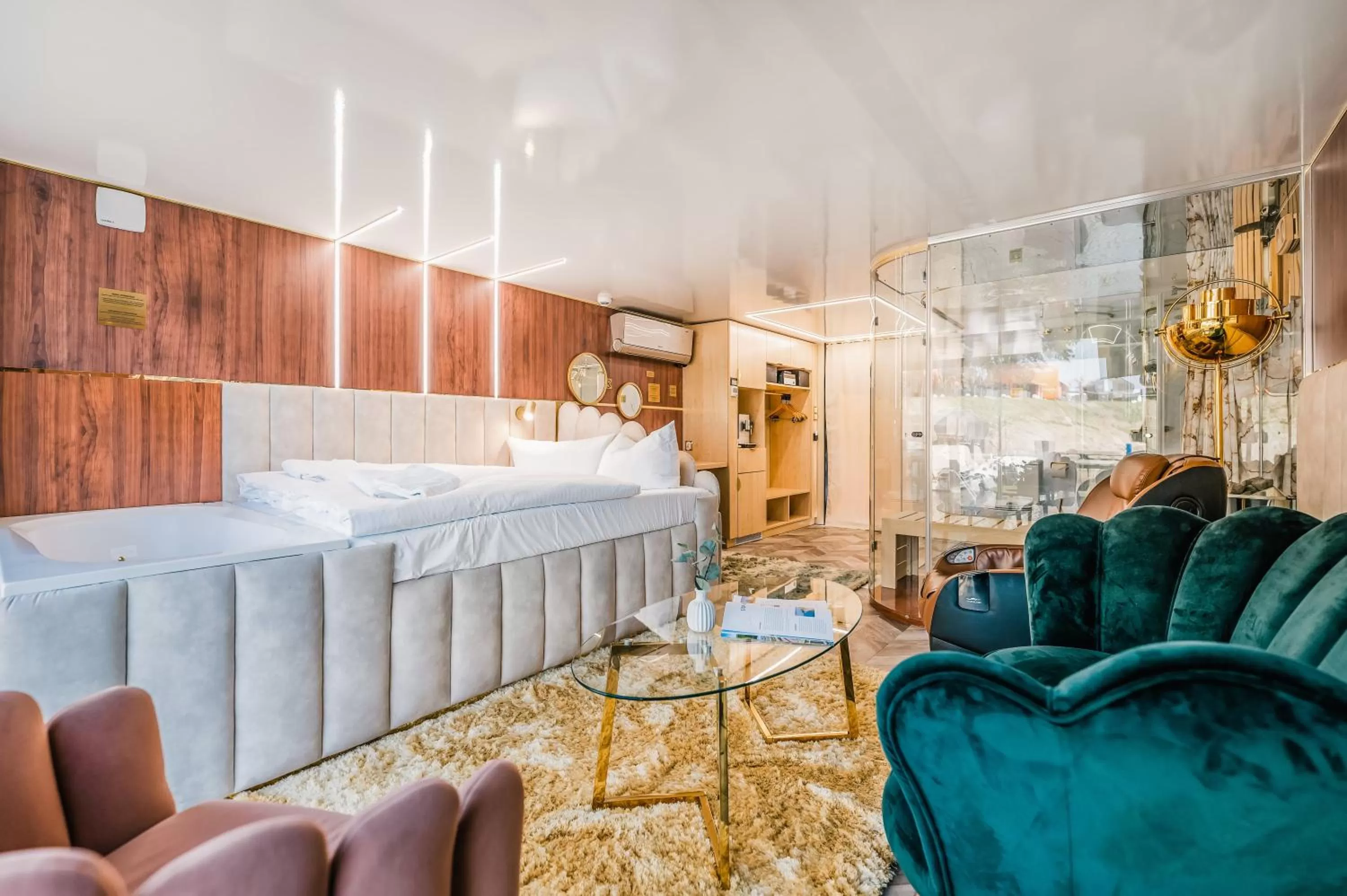 Seating area in Marina Martinshafen